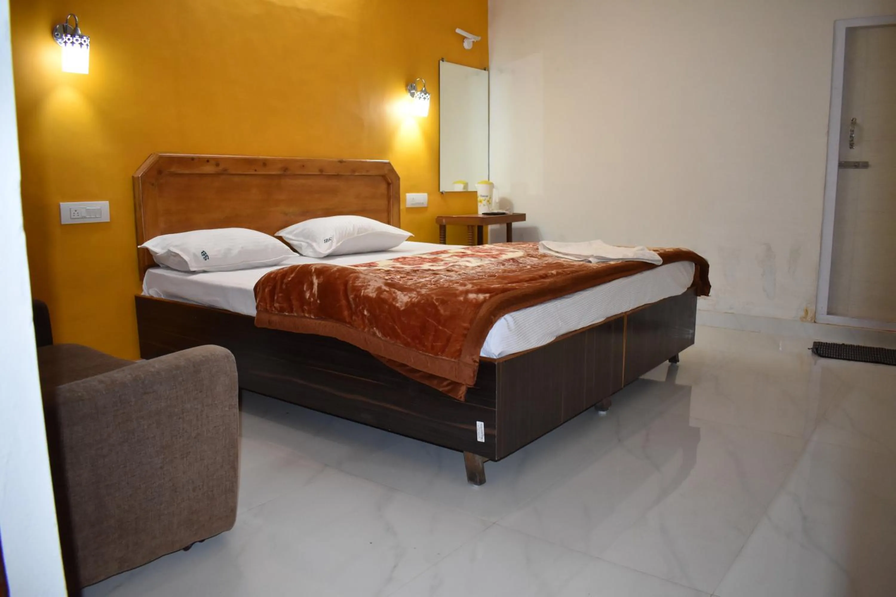 View (from property/room), Bed in Hotel Sri Balaji