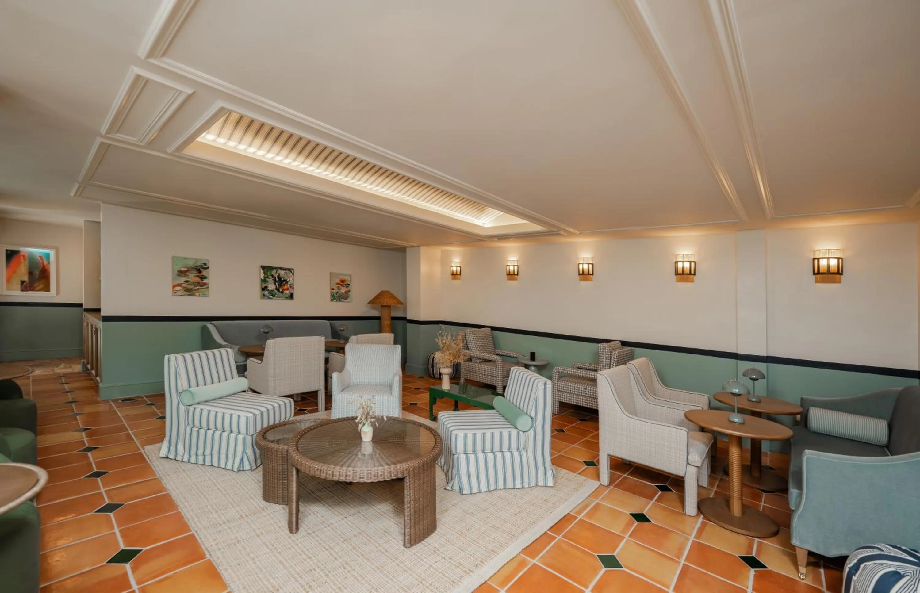 Lounge or bar in Hotel Granada, a Design Hotel