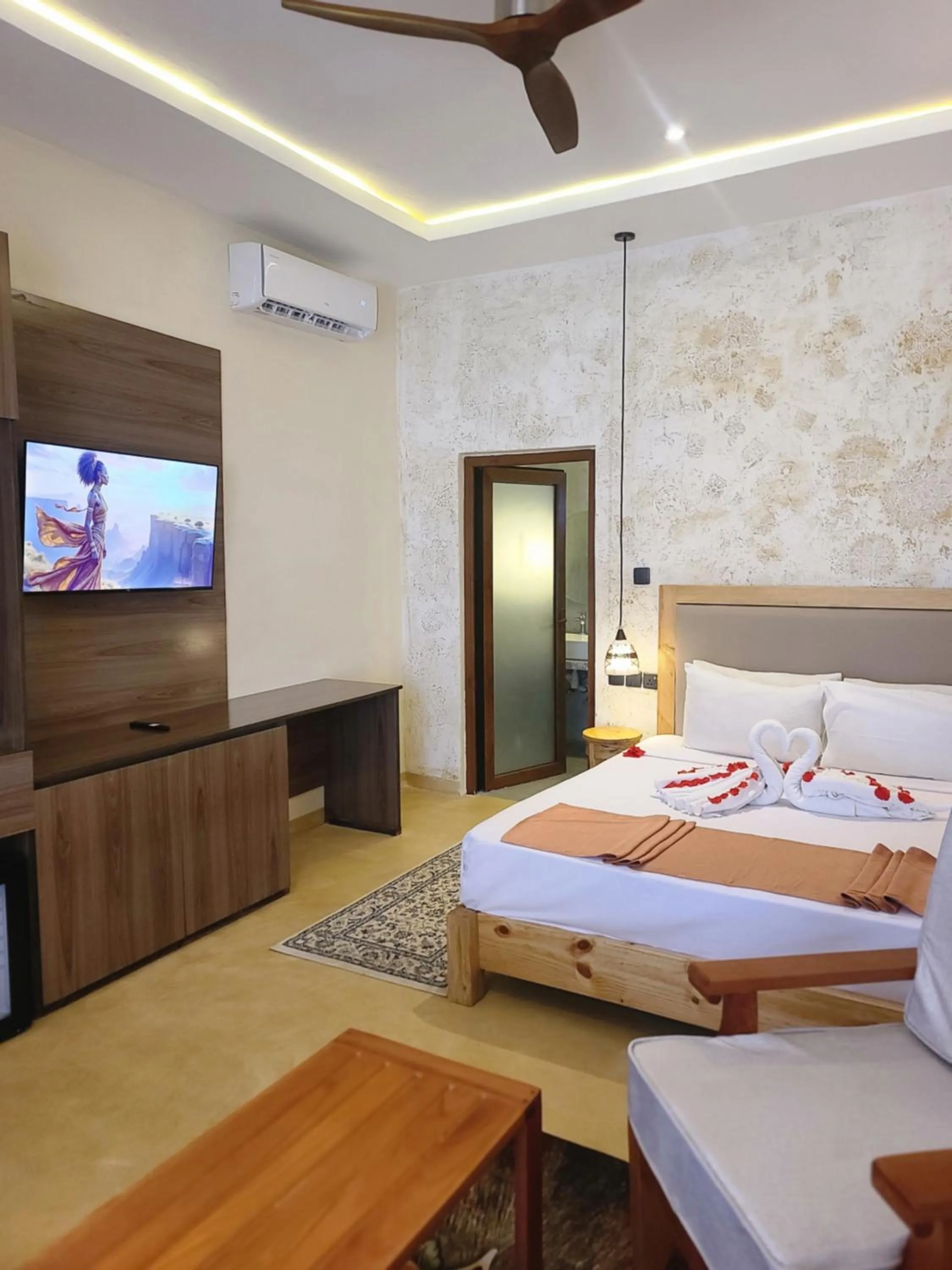 Bed in Tanzanite Beach Resort