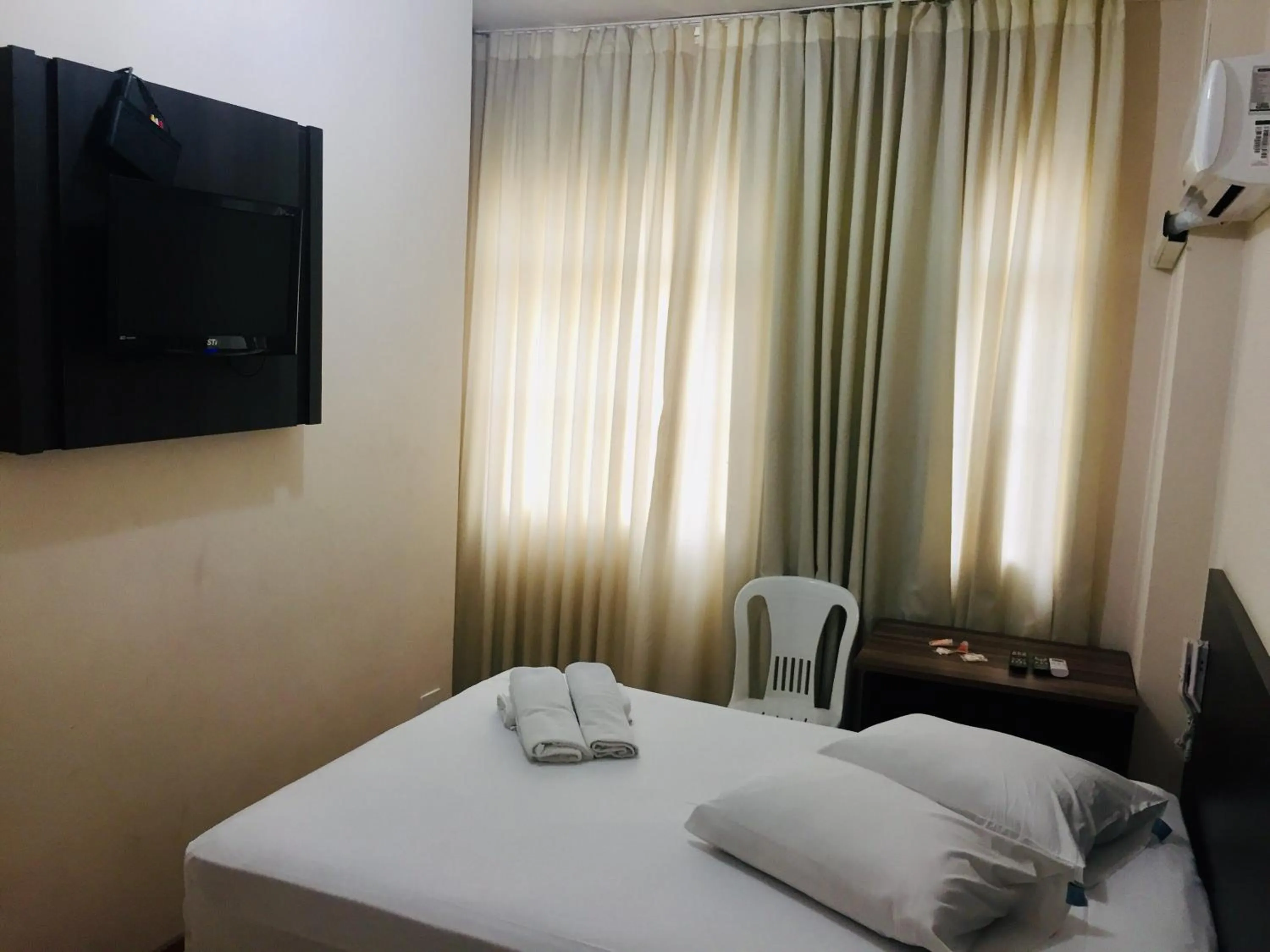 TV and multimedia, Bed in Hotel GMatos Belo Horizonte - Próximo a Rodoviária e Mercados Turísticos
