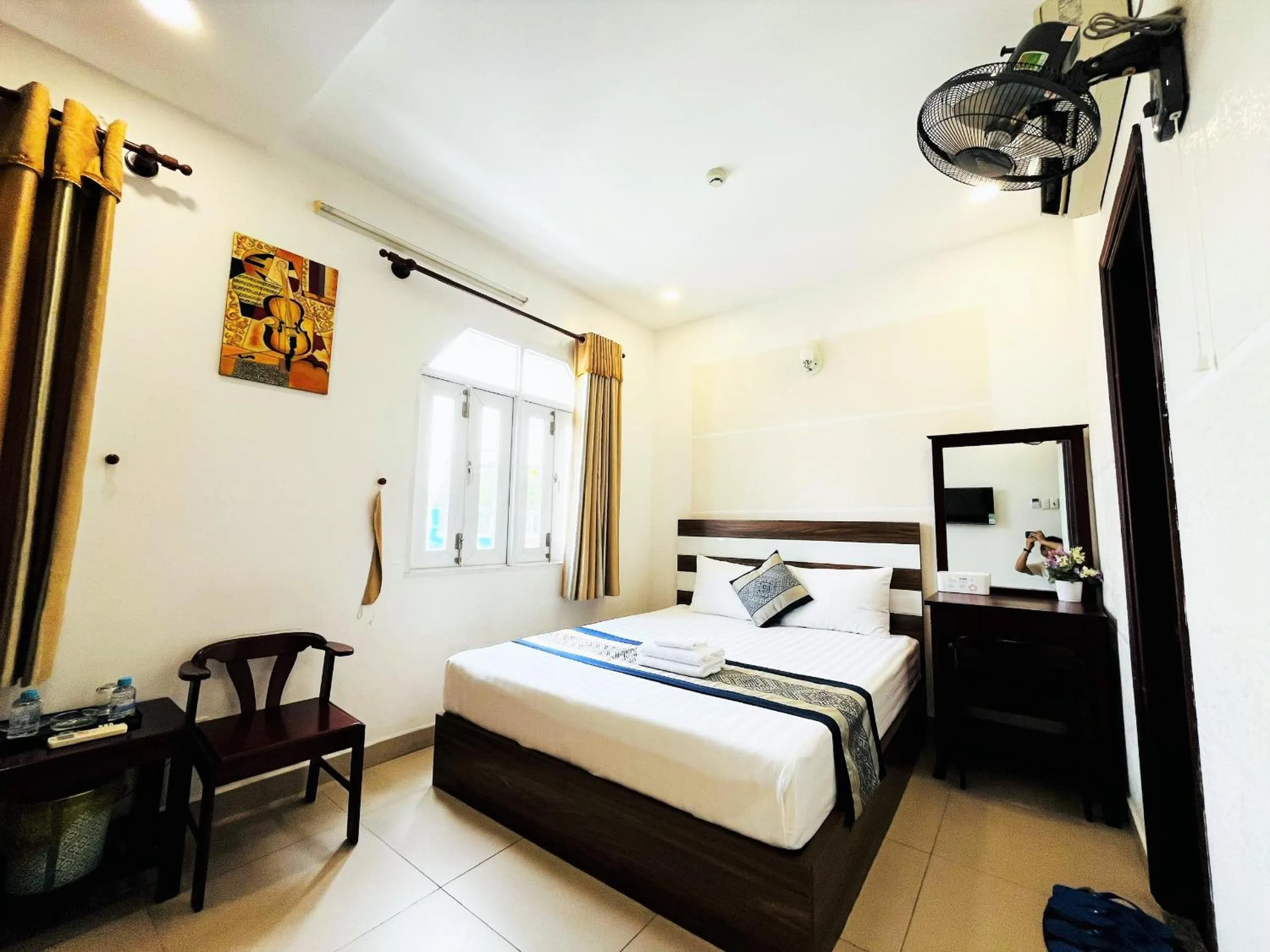 Bed in DINH DINH 2 AIRPORT HOTEL