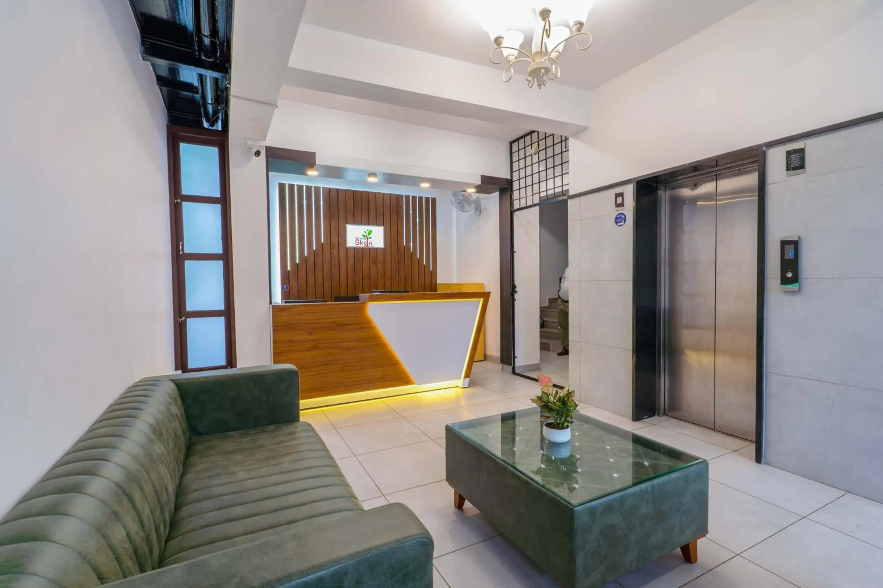 Lobby or reception in Treebo The Grand Skyla, Malleshwaram Lobby or reception in Treebo The Grand Skyla, Malleshwaram