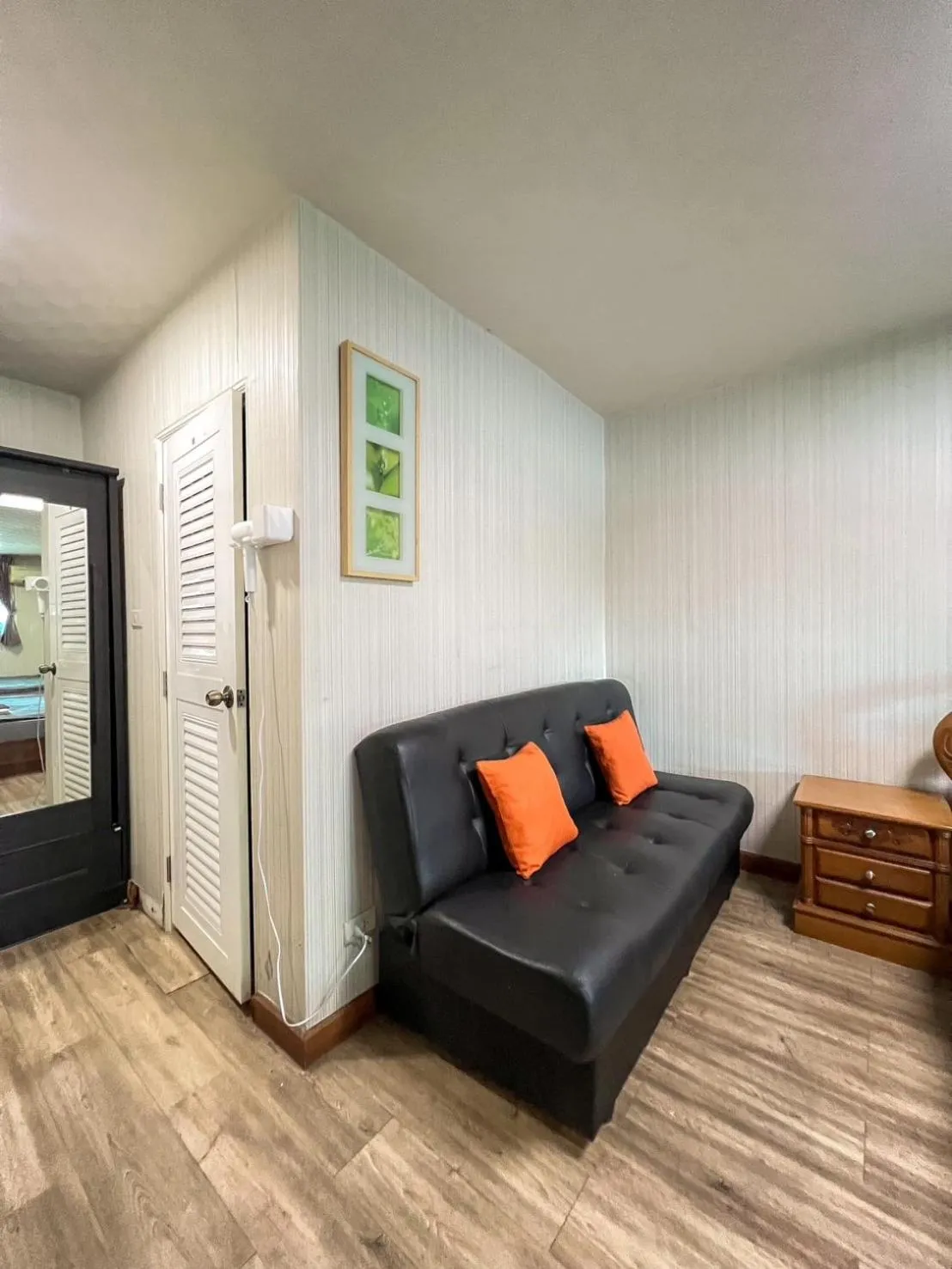 Silom Dynasty Hostel