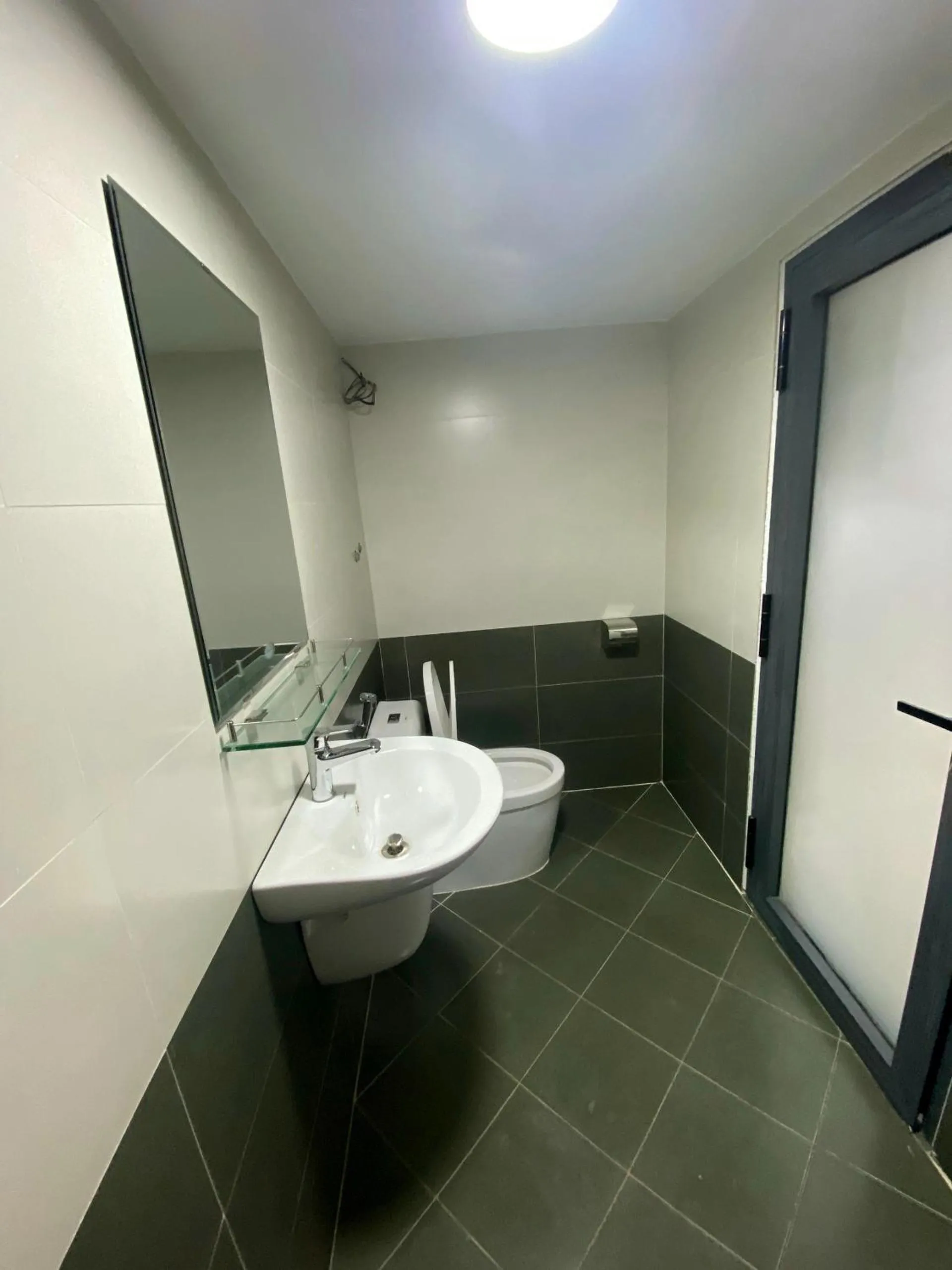 Toilet in K'SOL - Hotel & Apartment