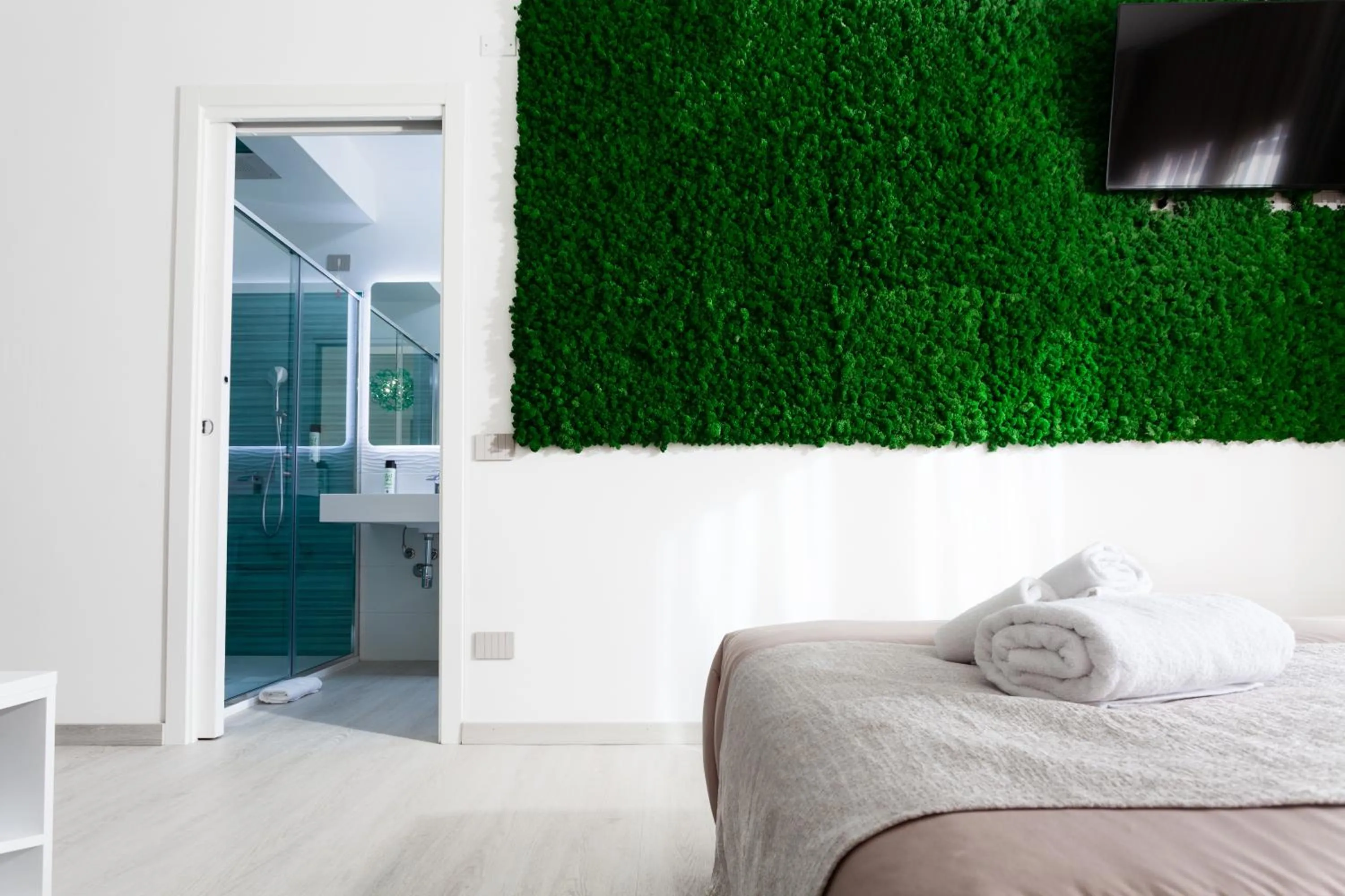 Bedroom, Bed in Glorian Hotel