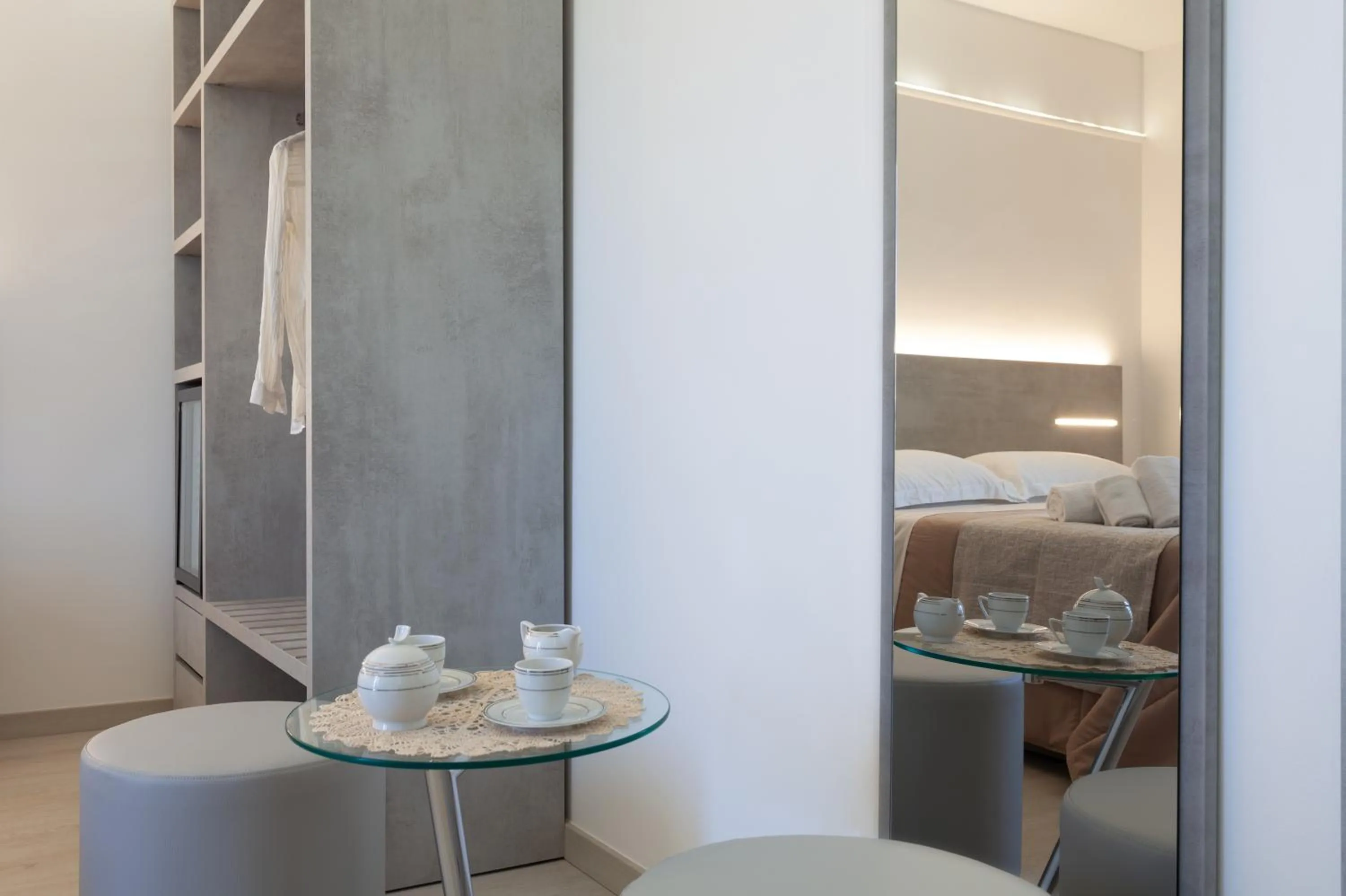 Photo of the whole room, Bed in Glorian Hotel