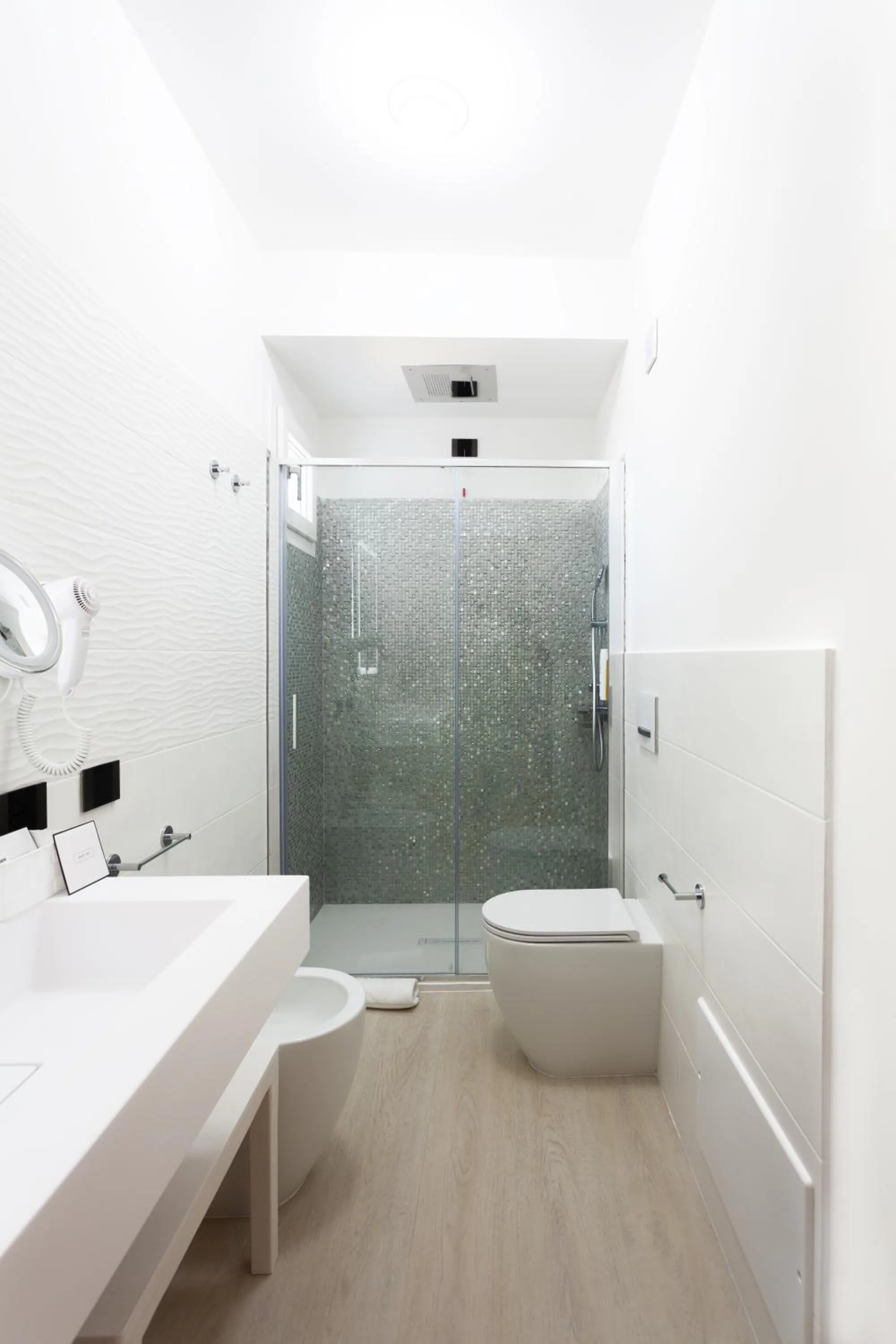 Shower in Glorian Hotel