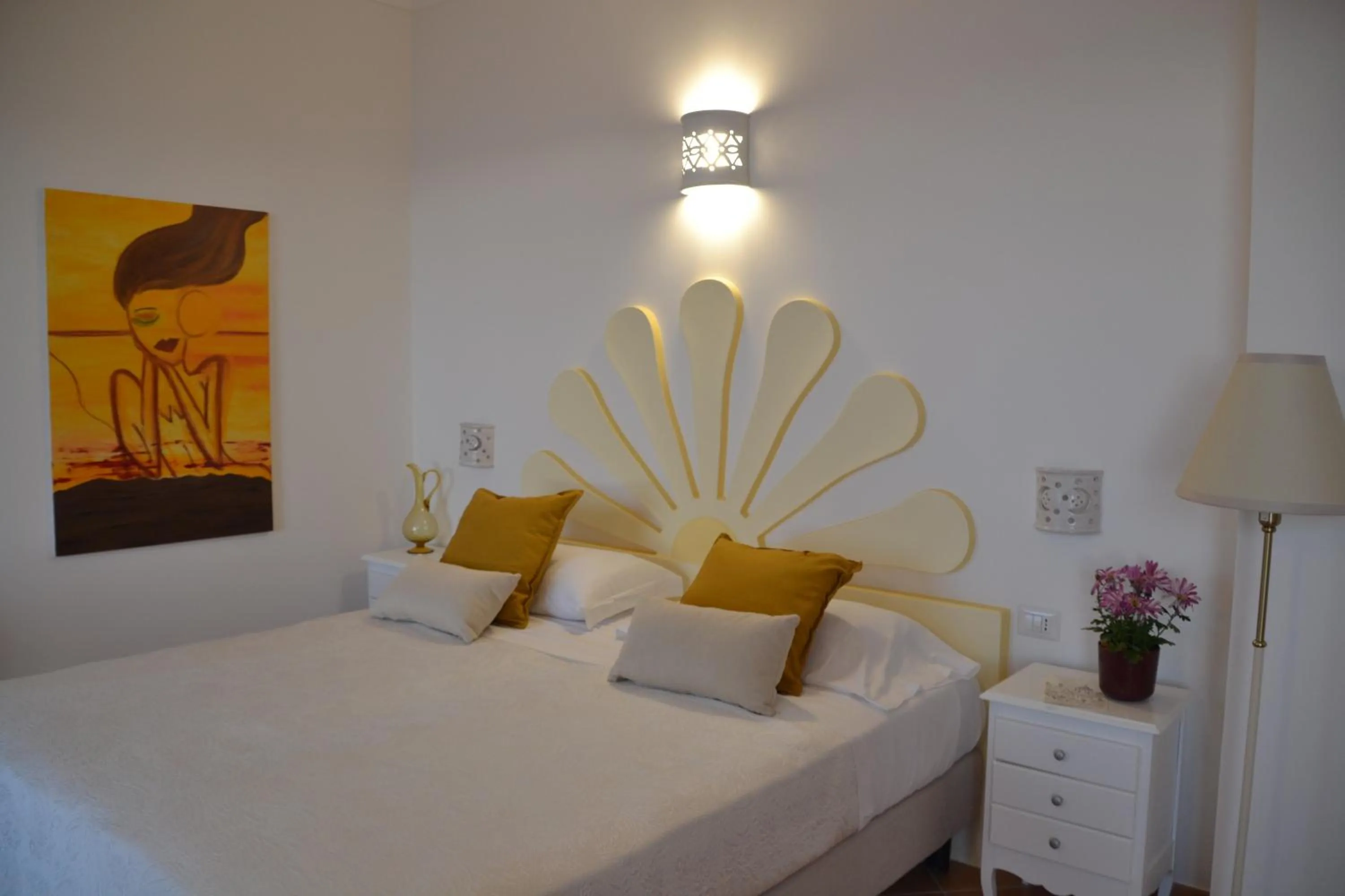 Photo of the whole room, Bed in Villa Santa Chiara Positano Suites