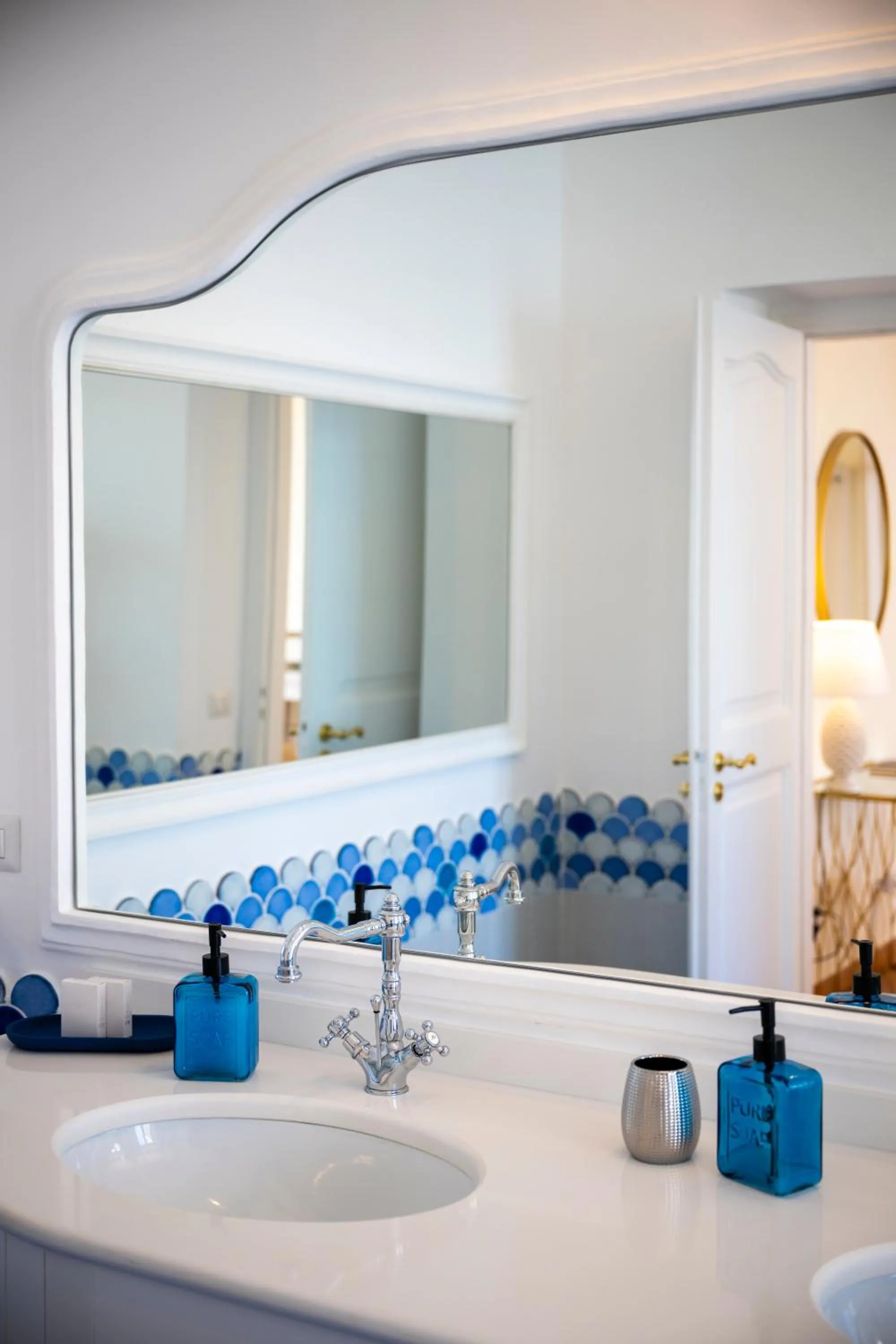 Bathroom in Villa Santa Chiara Positano Suites