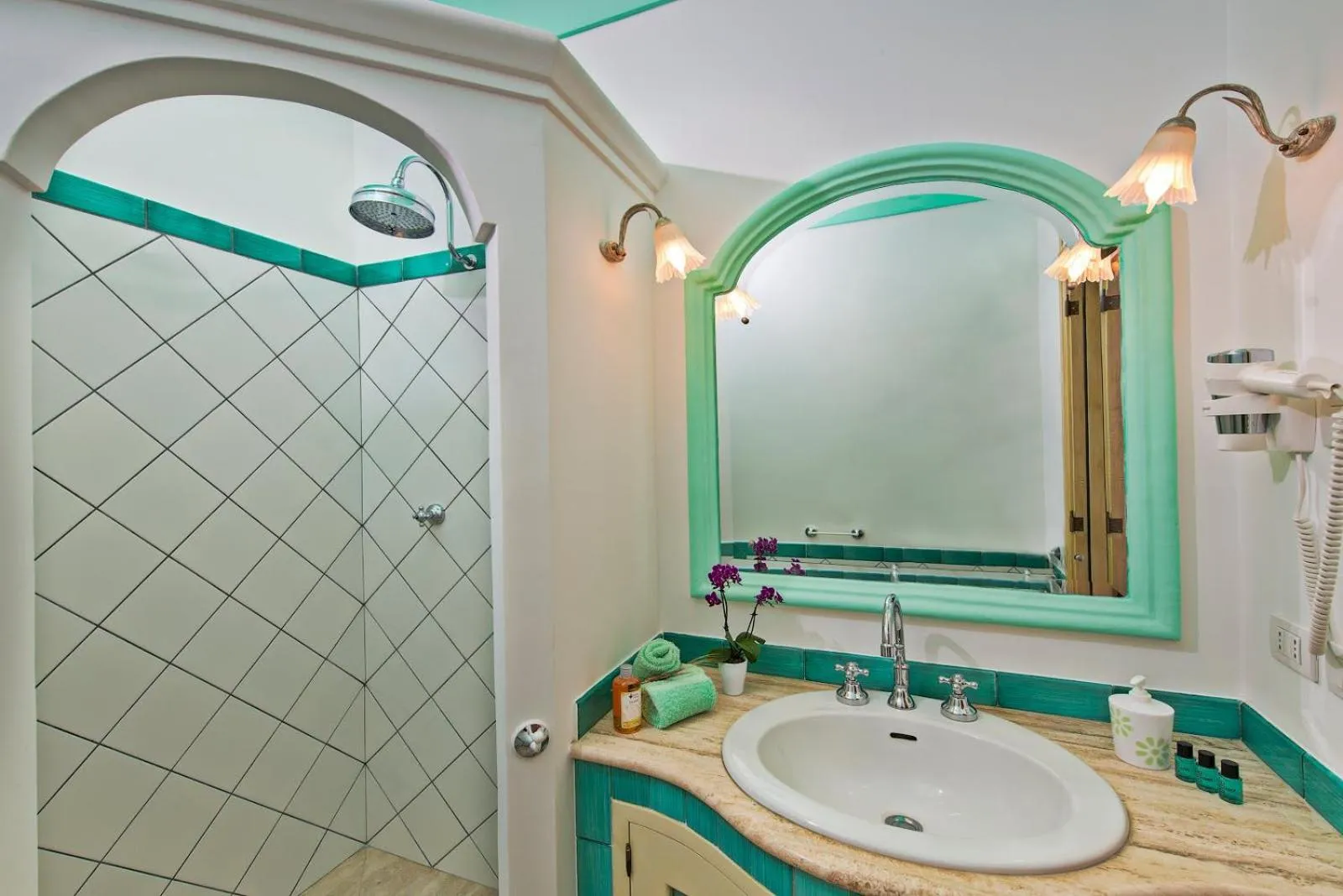 Bathroom in Villa Santa Chiara Positano Suites