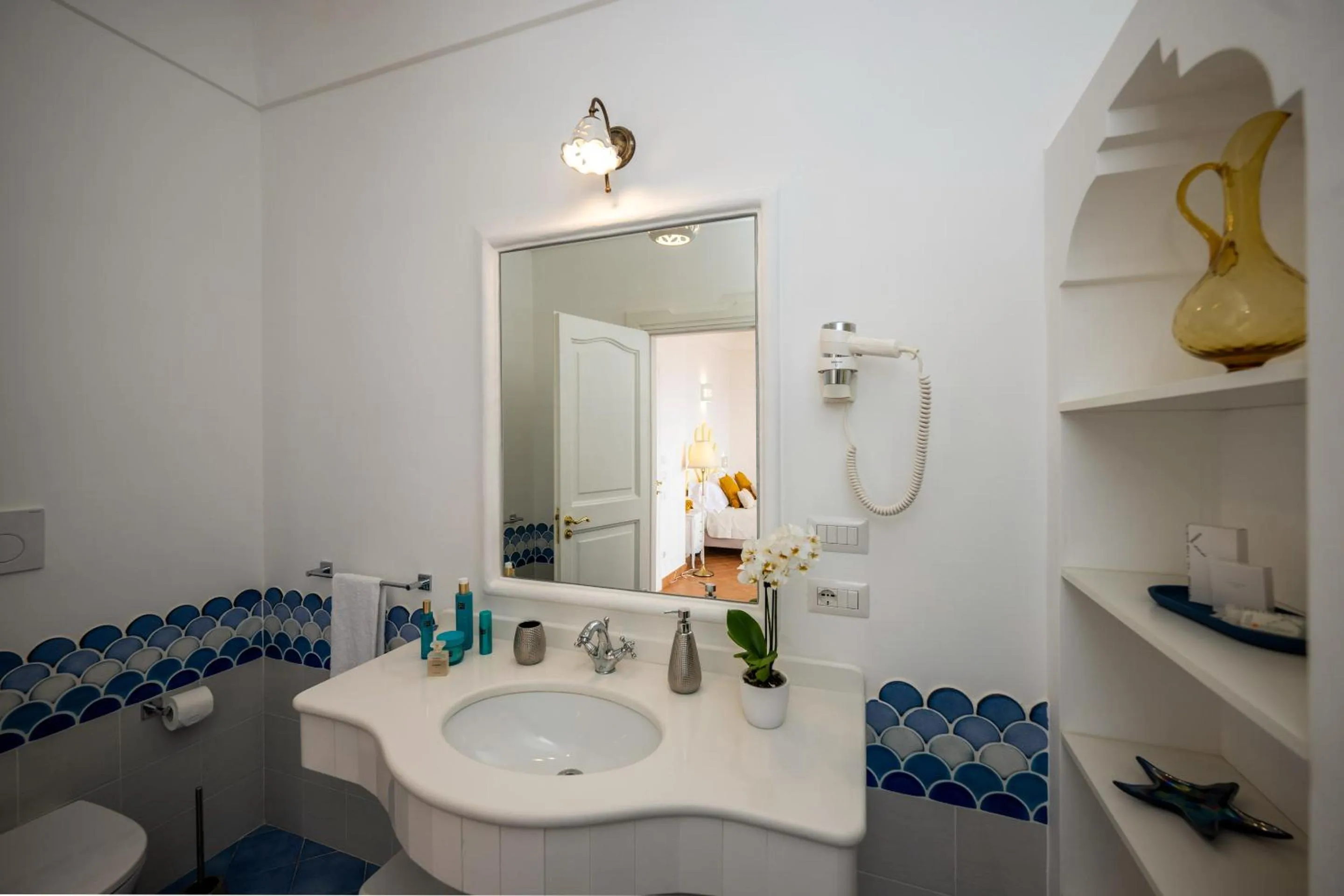 Bathroom in Villa Santa Chiara Positano Suites