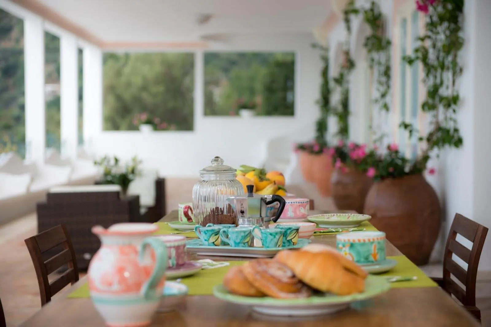 Food and drinks in Villa Santa Chiara Positano Suites