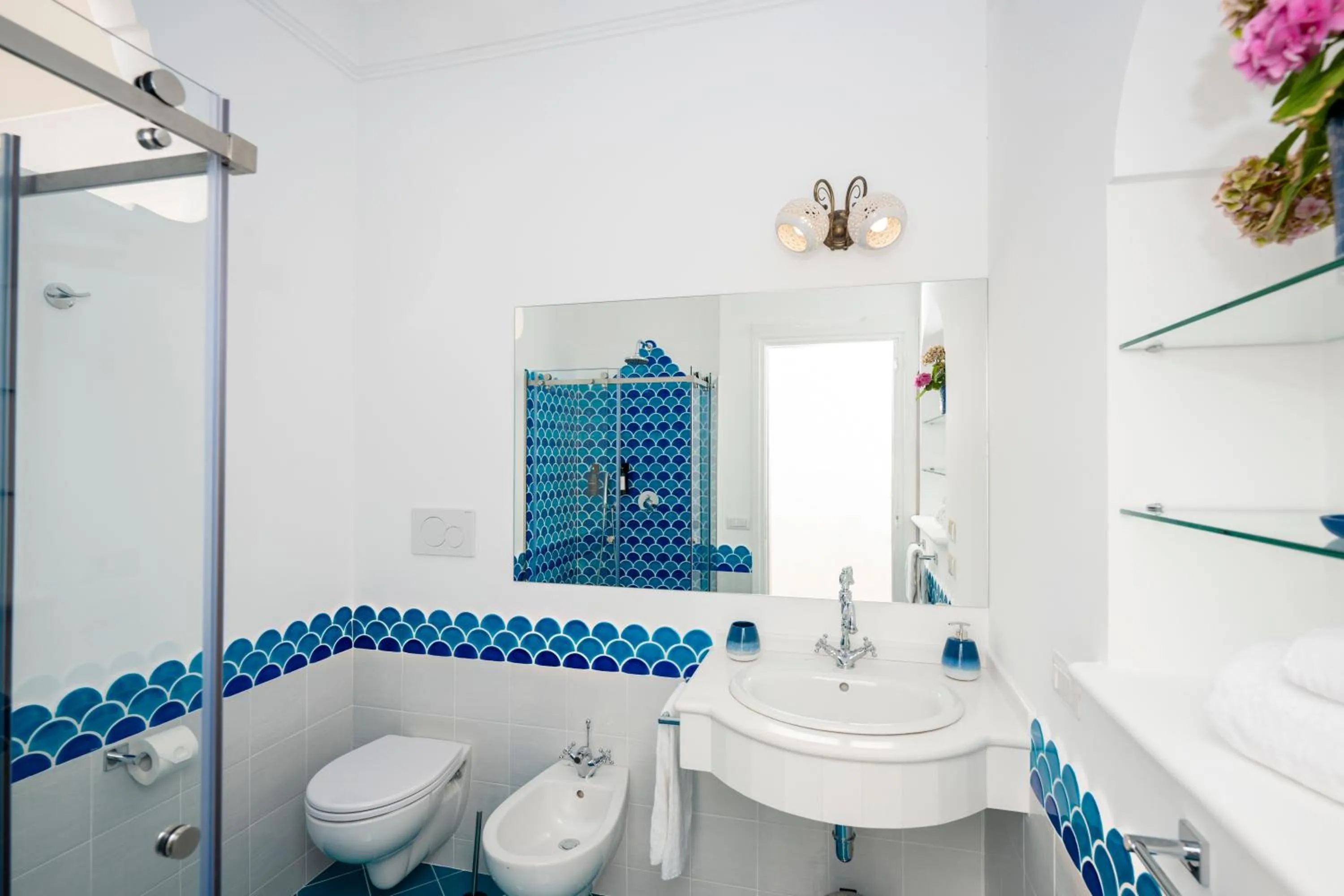 Bathroom in Villa Santa Chiara Positano Suites