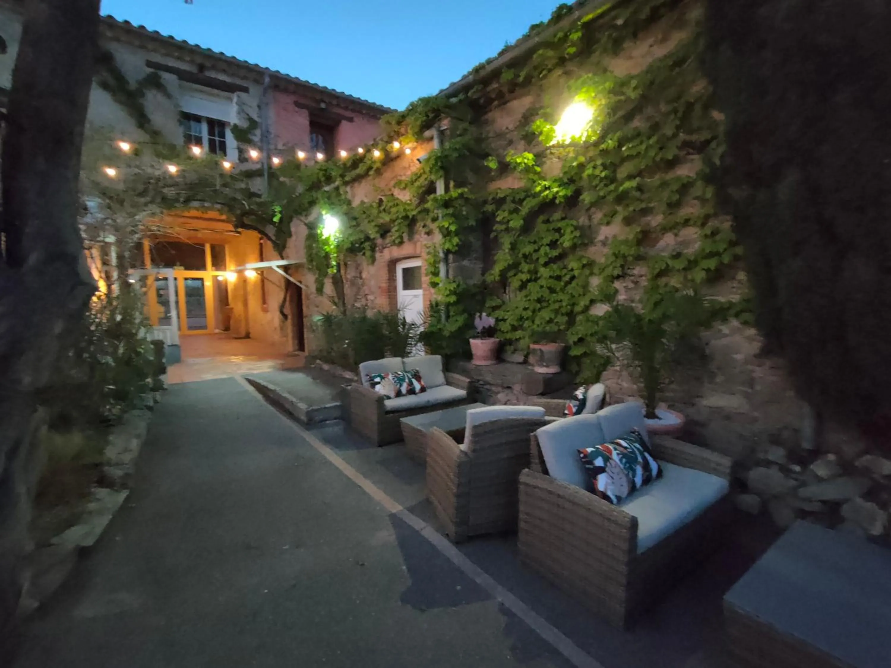 Hôtel Restaurant L'Art des Mets by Côté Jardin