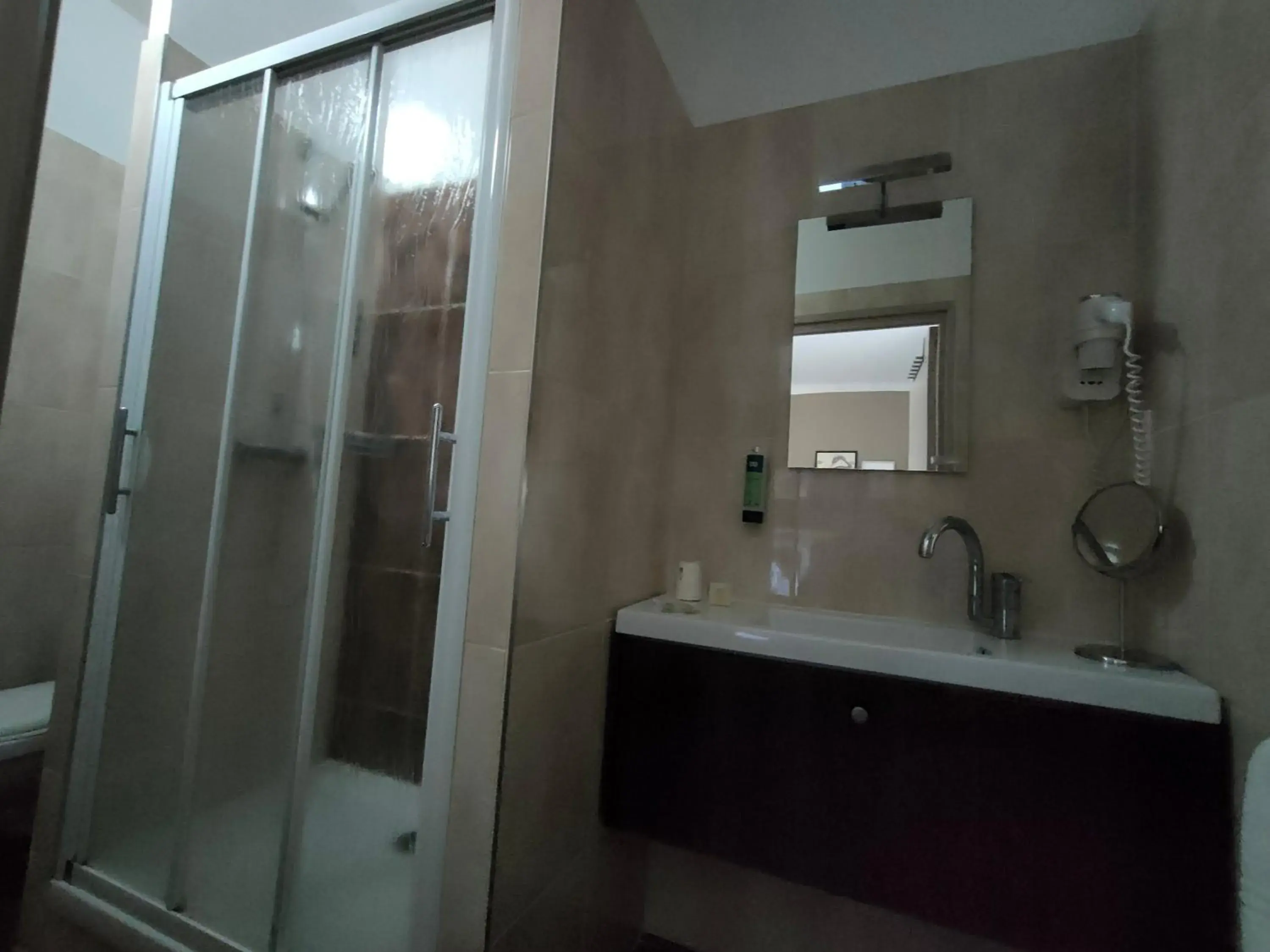 Standard Double Room in Hôtel Restaurant L'Art des Mets by Côté Jardin Standard Double Room in Hôtel Restaurant L'Art des Mets by Côté Jardin