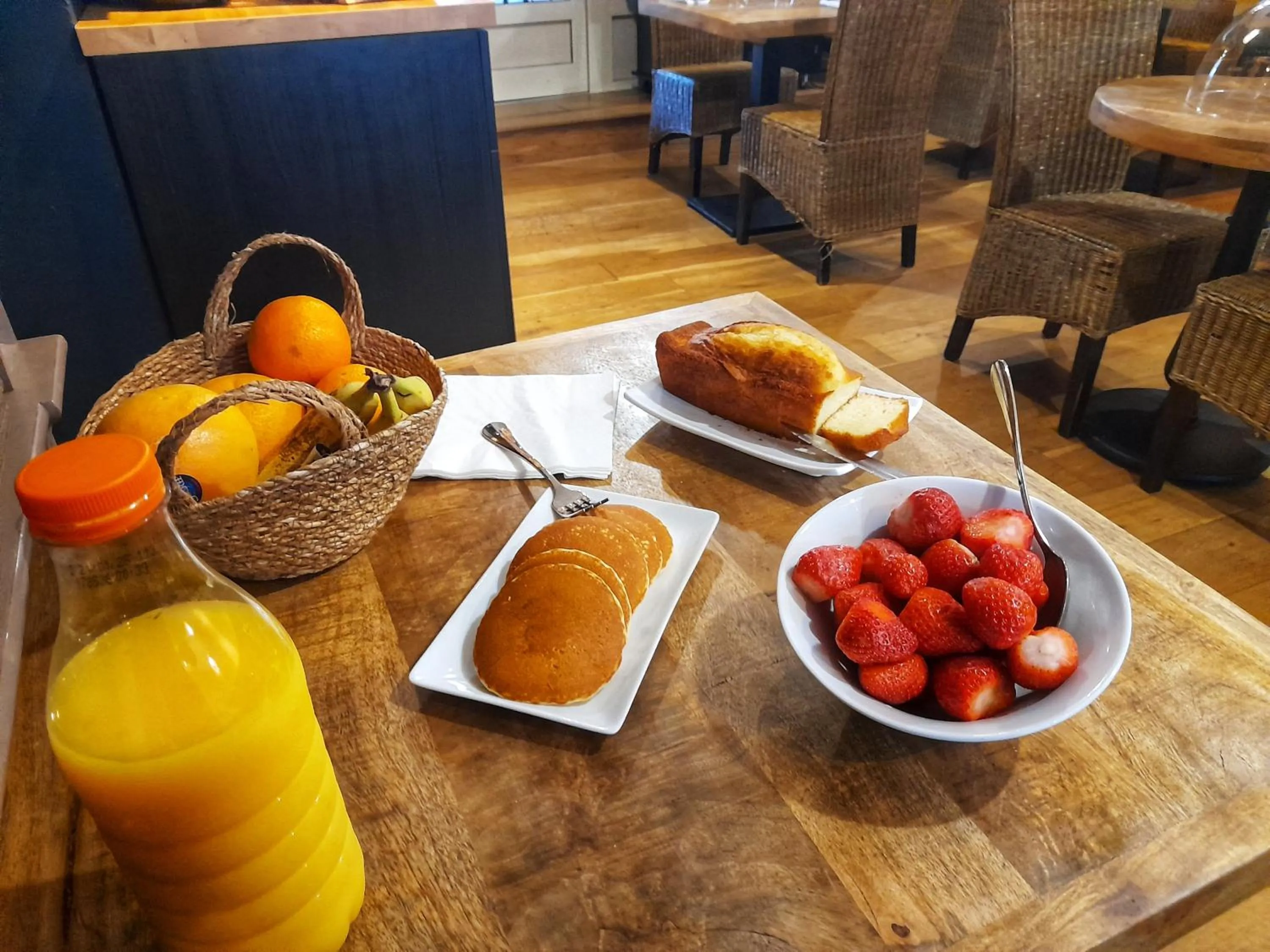 Restaurant/places to eat in Hôtel Restaurant L'Art des Mets by Côté Jardin