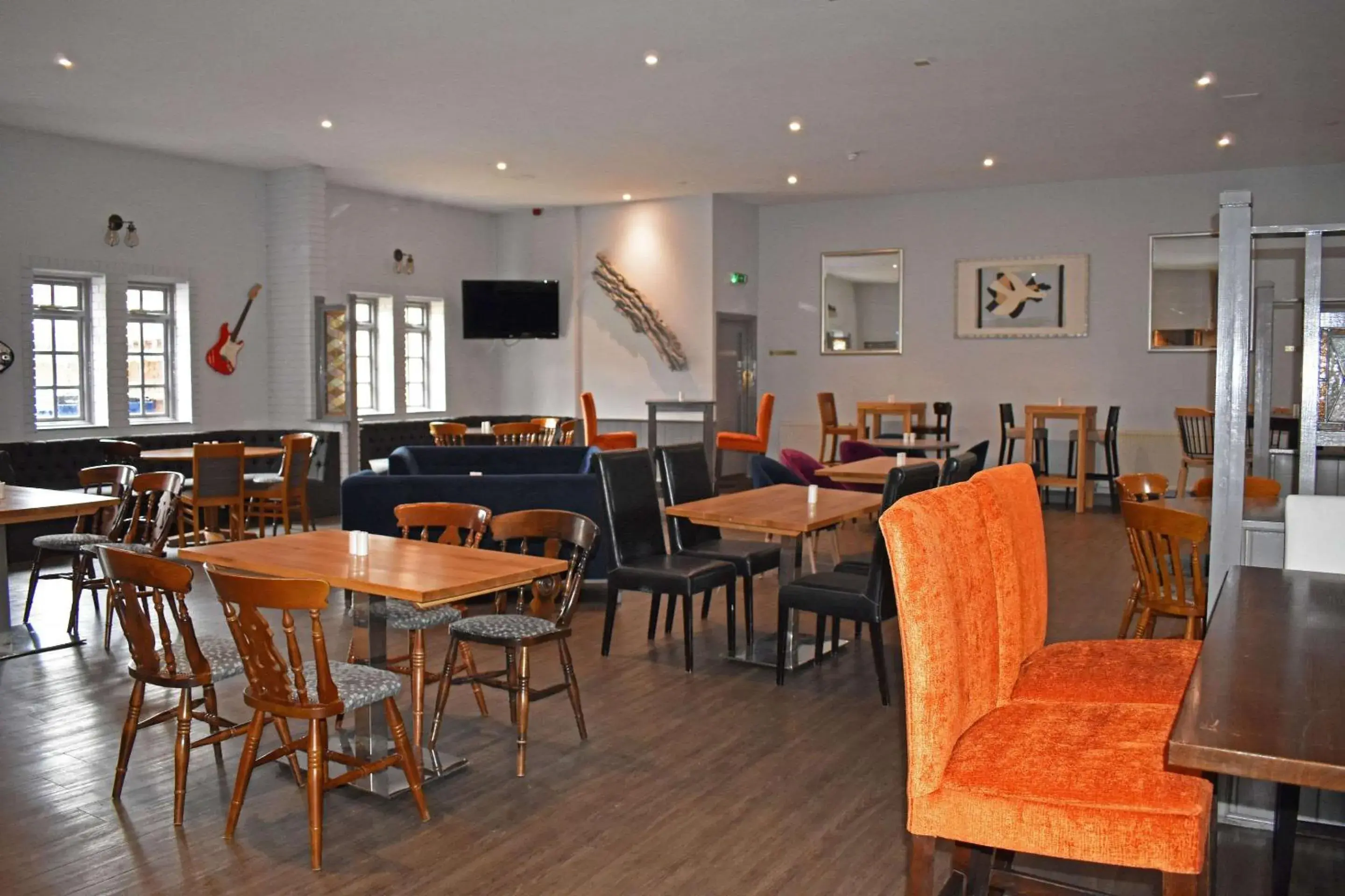 Lounge or bar in Quality Hotel Coventry Lounge or bar in Quality Hotel Coventry