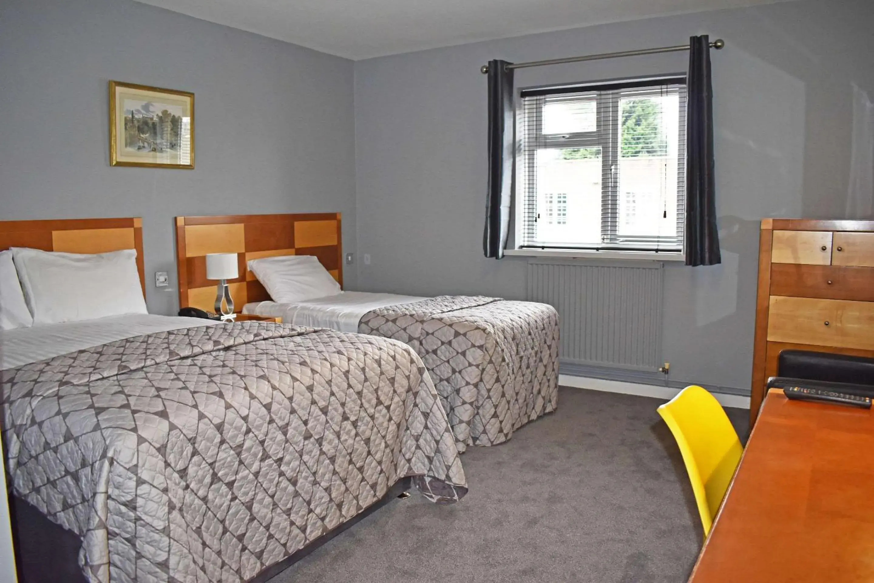 Bedroom, Bed in Quality Hotel Coventry Bedroom, Bed in Quality Hotel Coventry