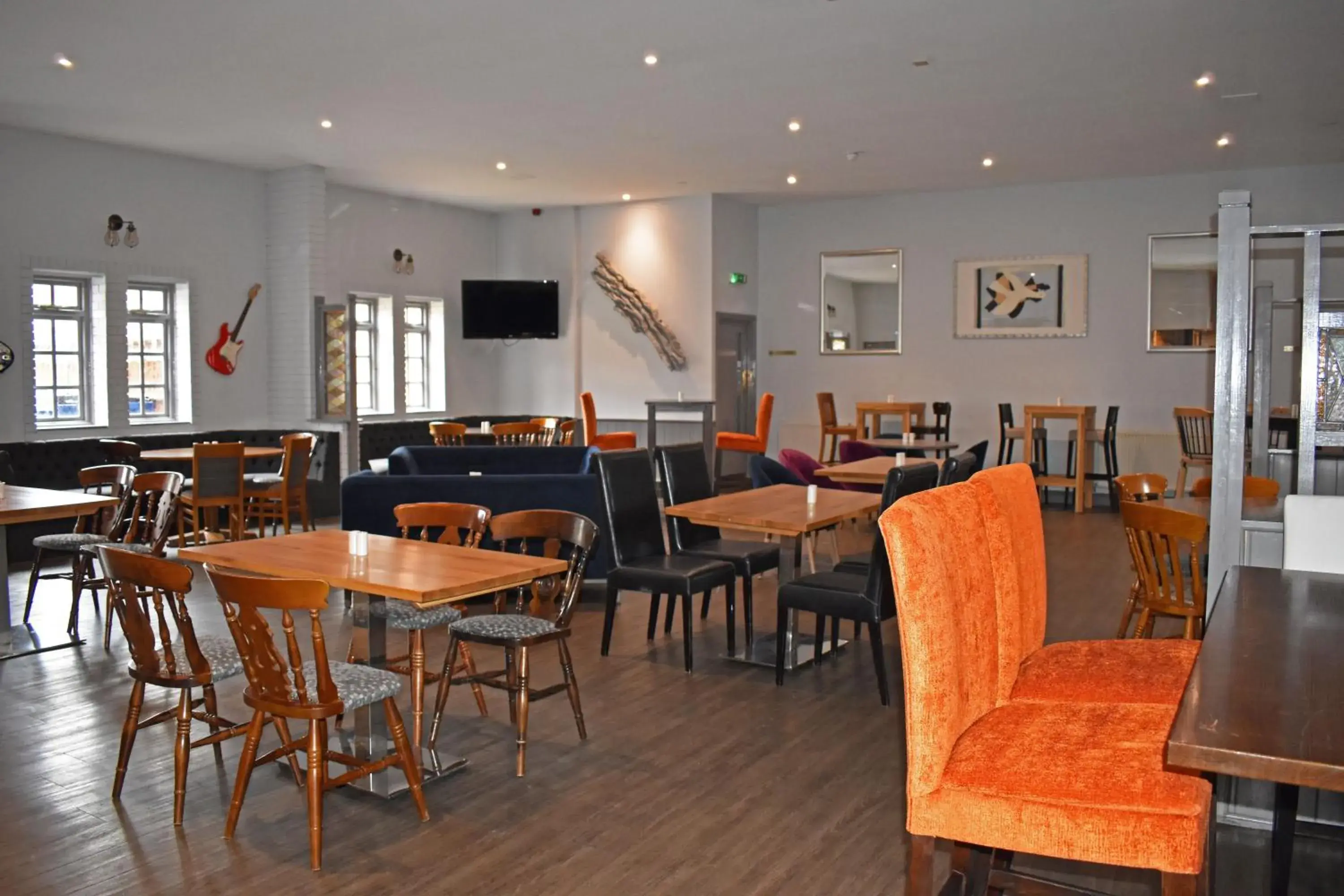 Lounge or bar in Quality Hotel Coventry Lounge or bar in Quality Hotel Coventry