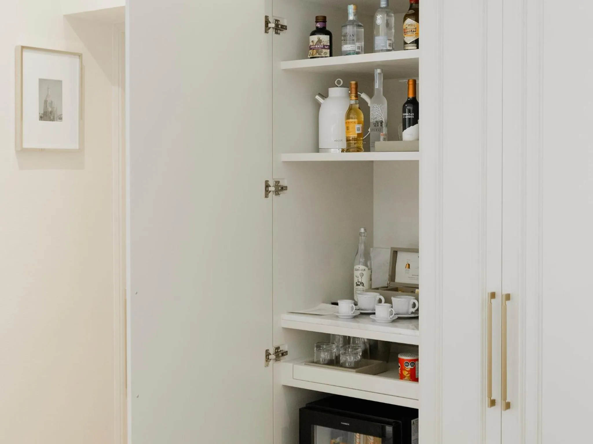 minibar in Hotel Maria Camille