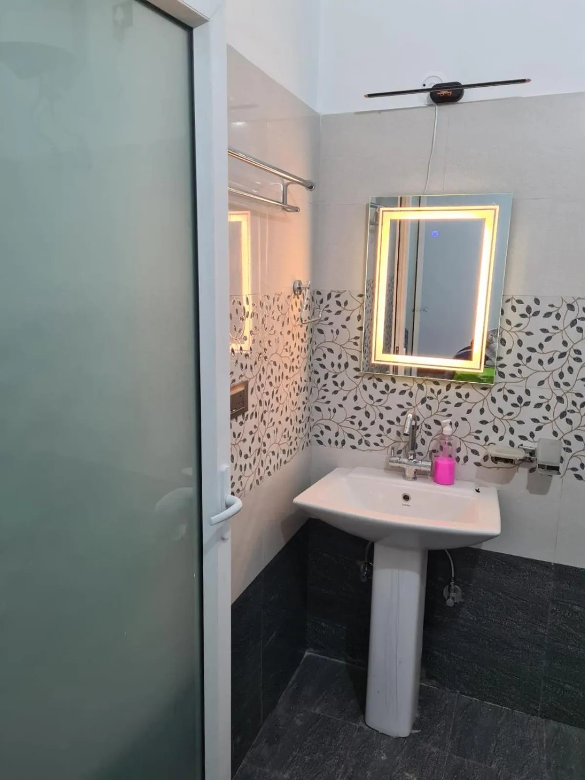 Toilet in Abhi's Cottage