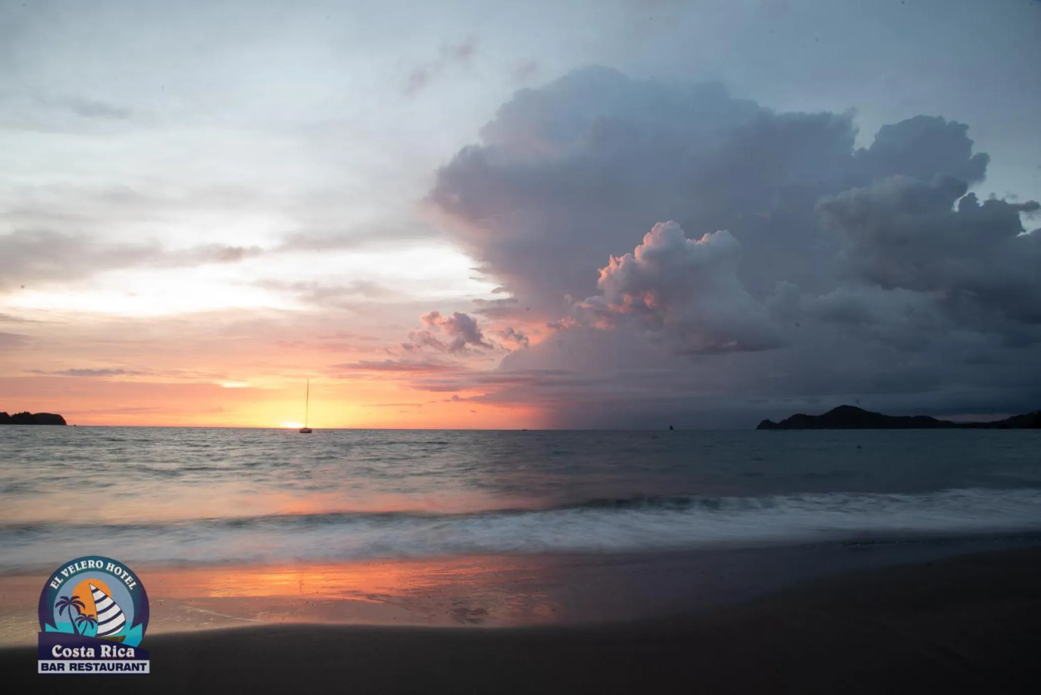 Beach in Hotel El Velero