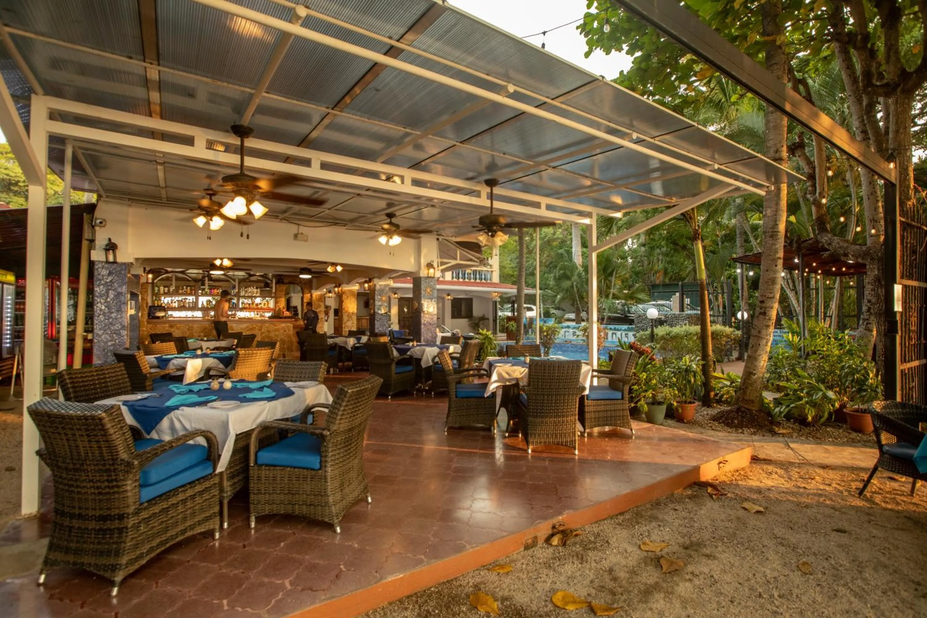Restaurant/places to eat in Hotel El Velero