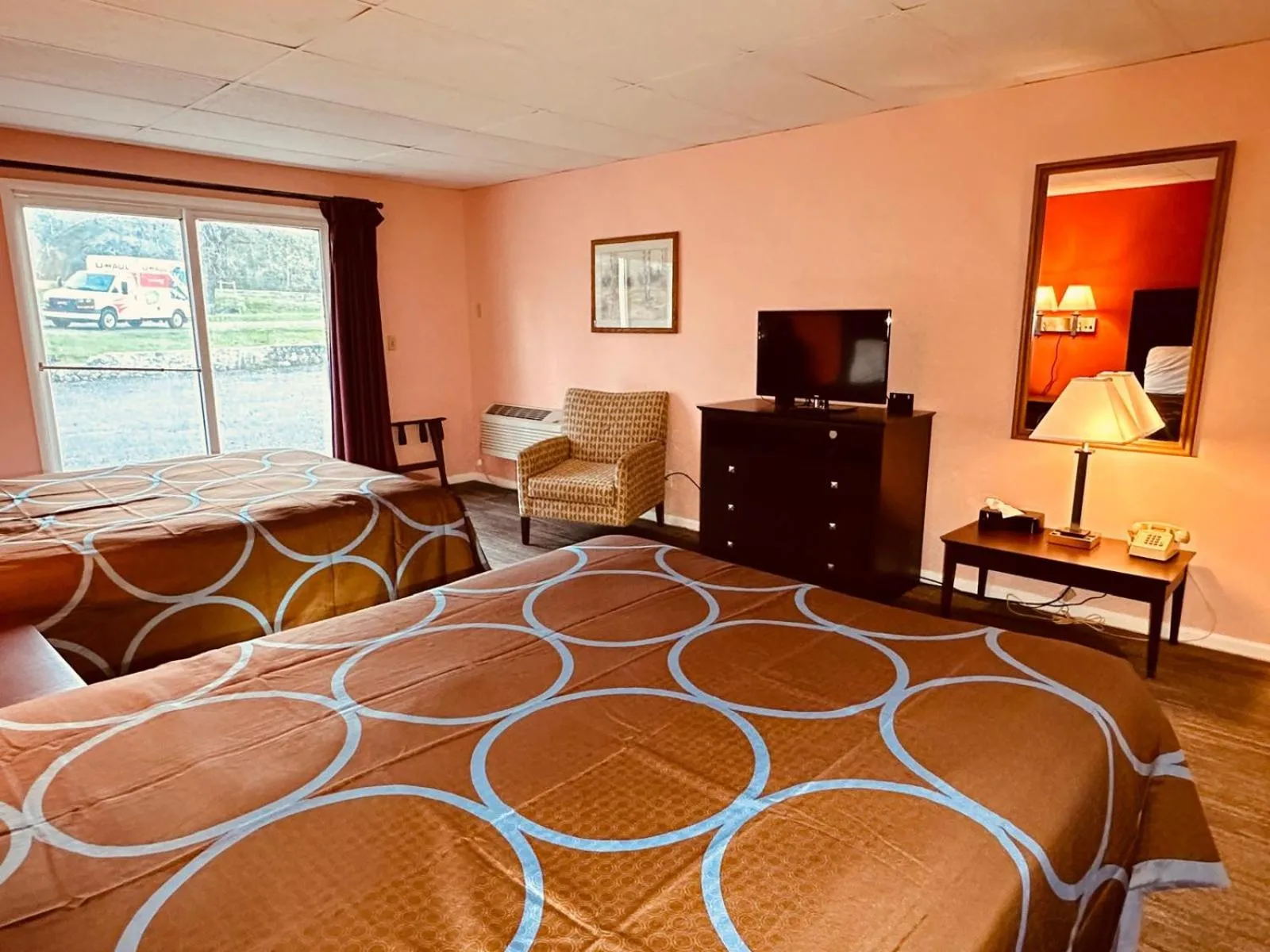 Bed in St Croix Suites - St Croix Falls