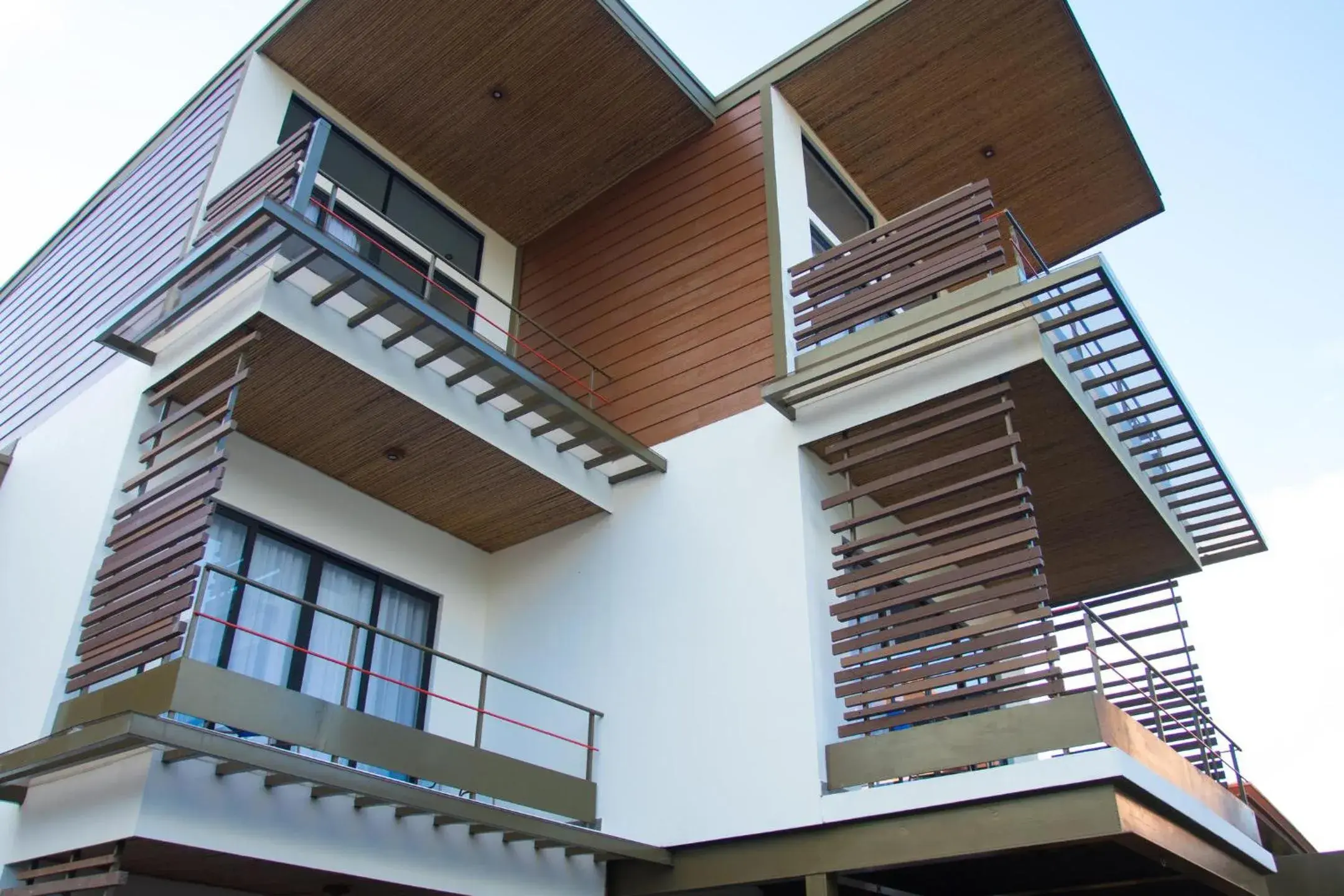 Property building in La Fortuna Lodge by Treebu Hotels Property building in La Fortuna Lodge by Treebu Hotels