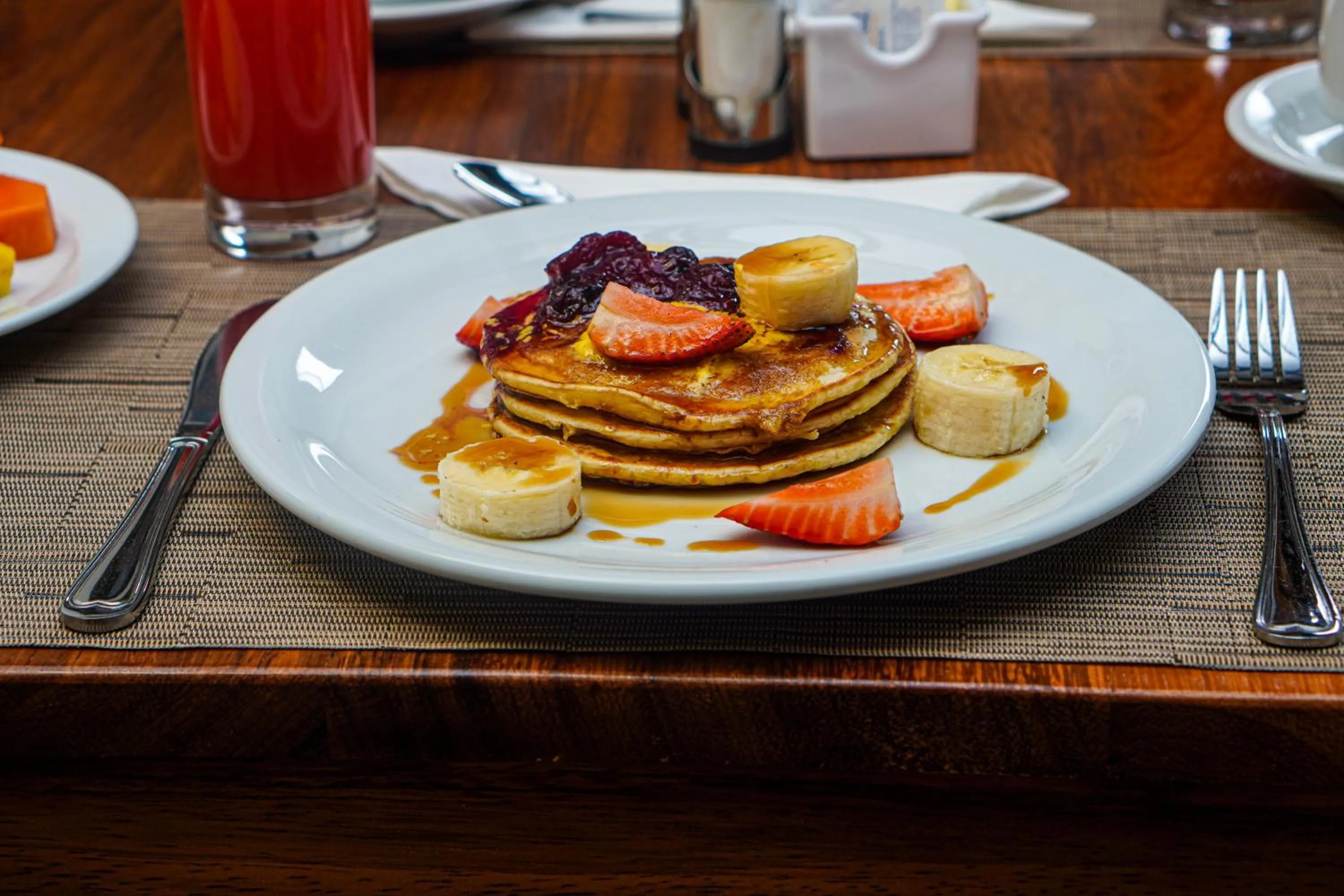 Breakfast in La Fortuna Lodge by Treebu Hotels