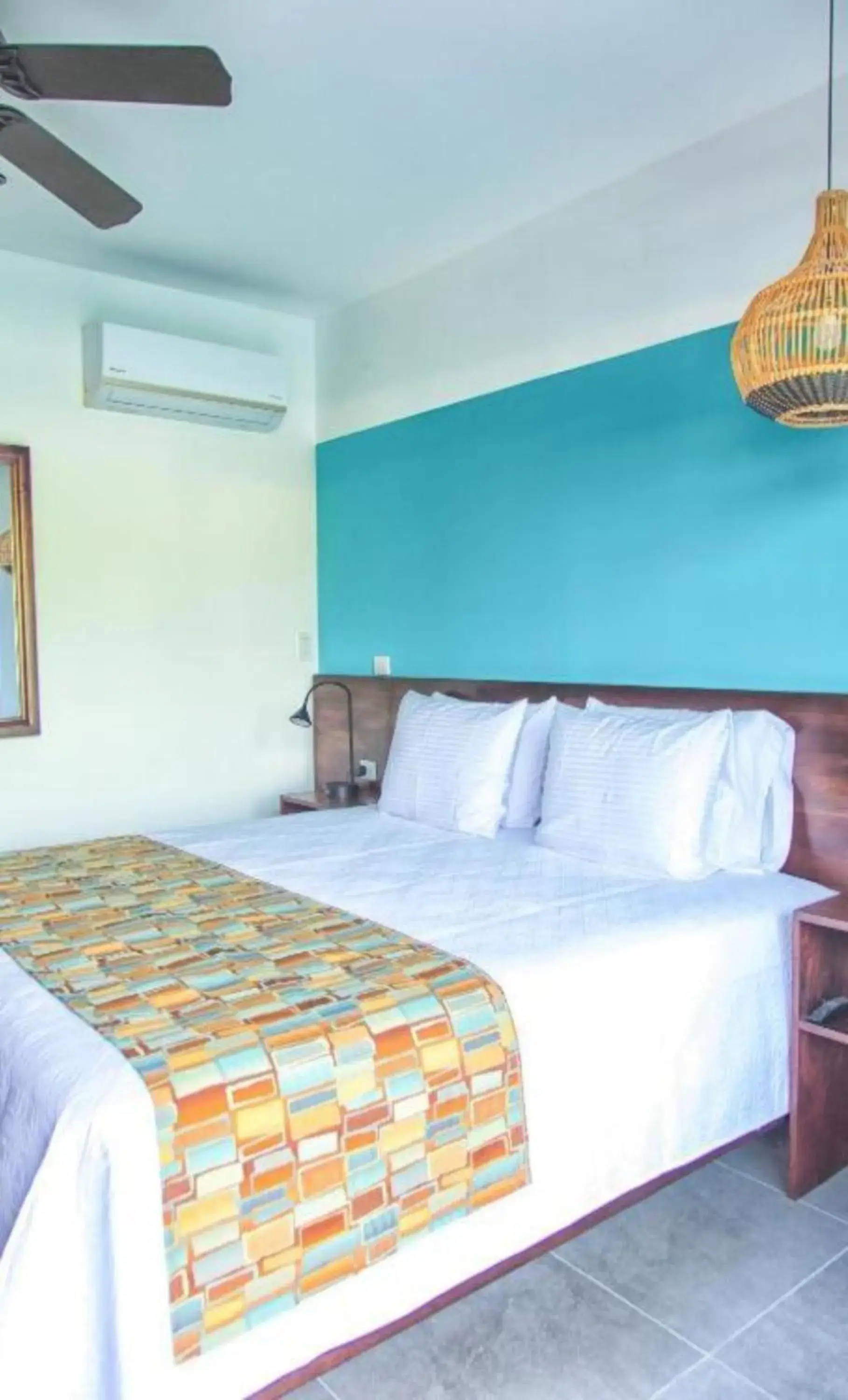 Bed in La Fortuna Lodge by Treebu Hotels Bed in La Fortuna Lodge by Treebu Hotels