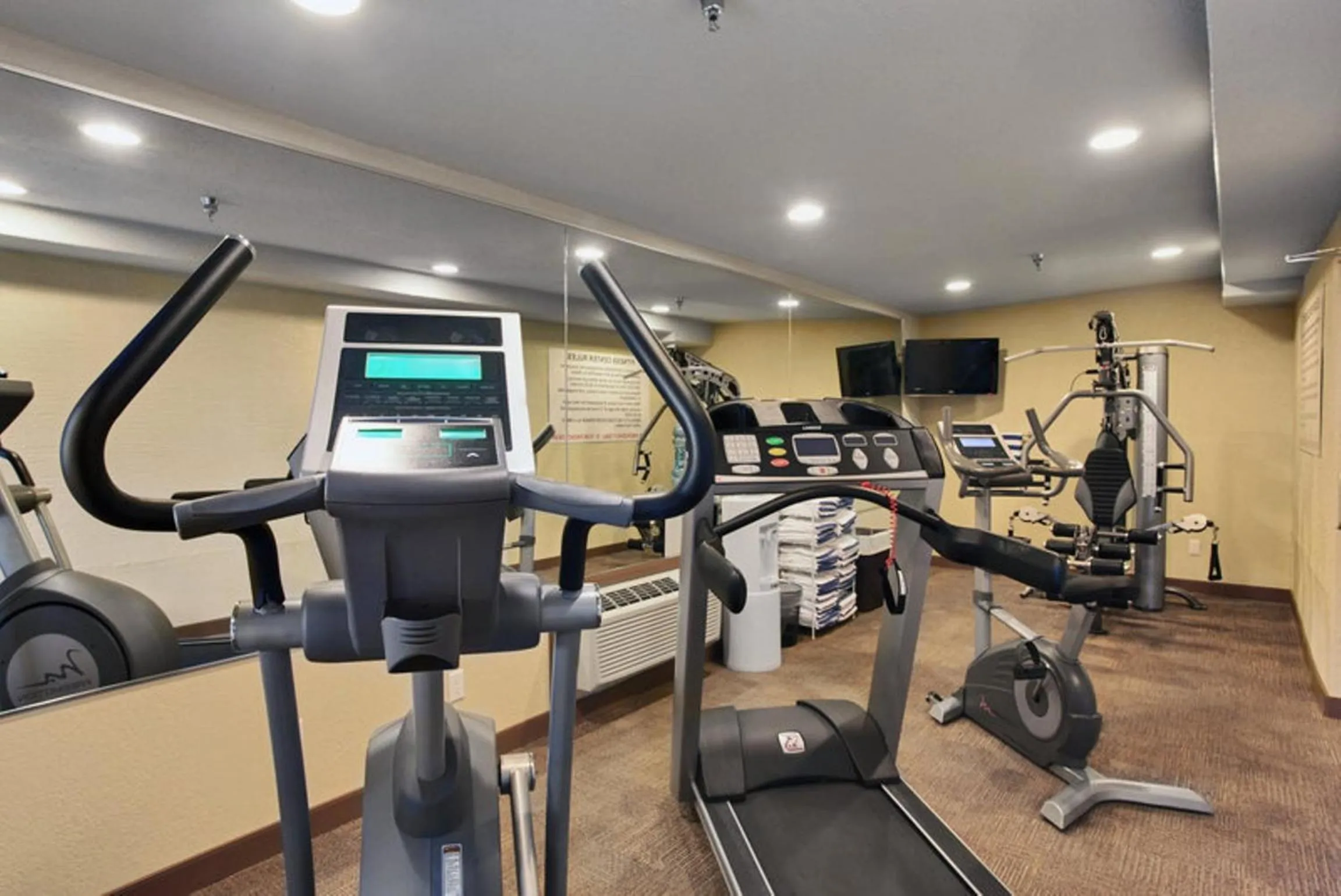 Fitness centre/facilities in Quality Inn & Suites Yorkton