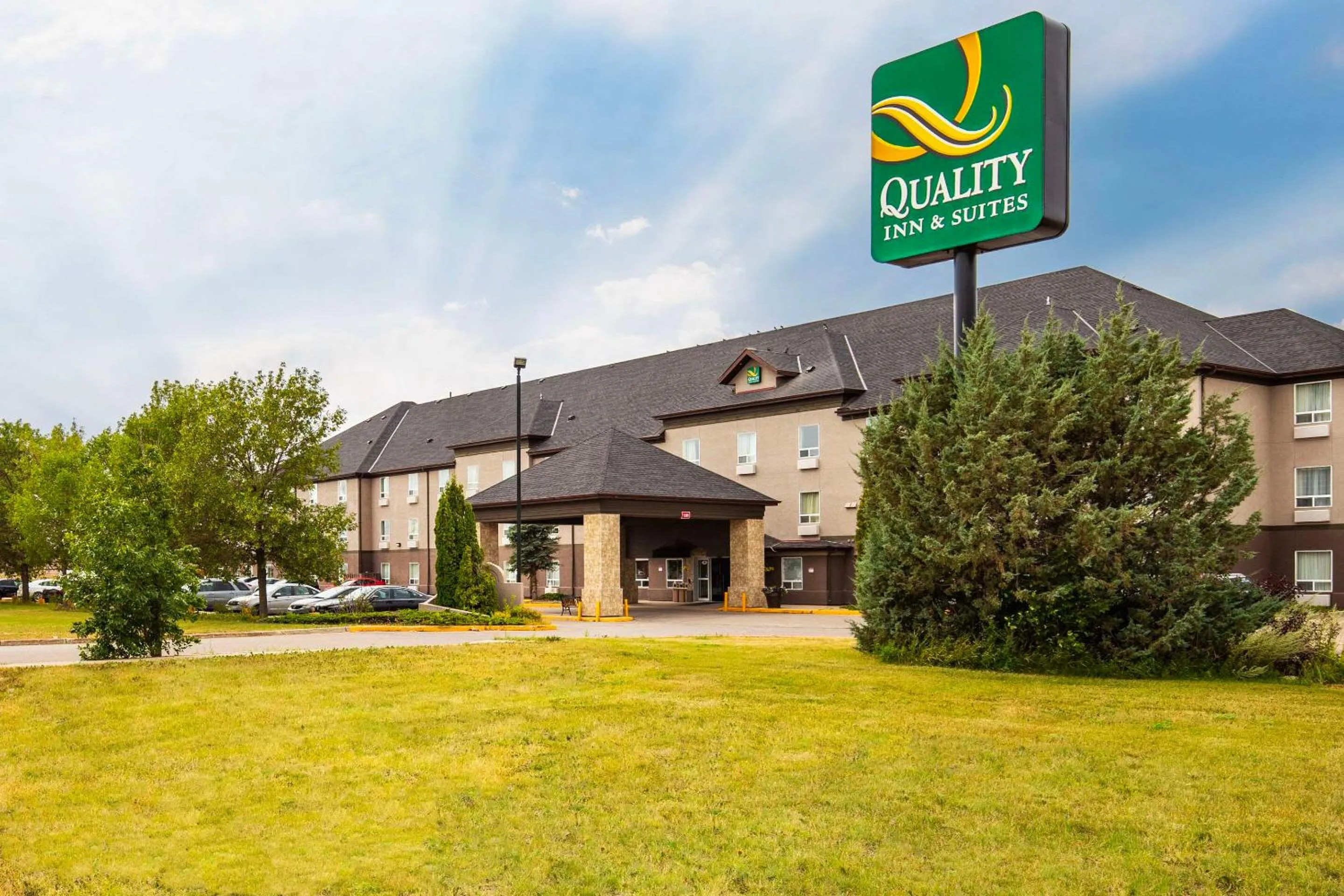 Property building in Quality Inn & Suites Yorkton