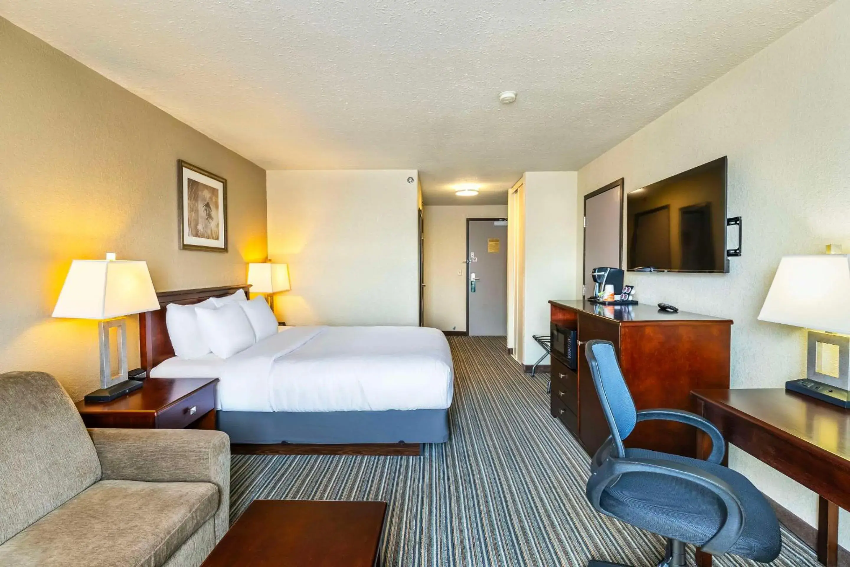 Bedroom, Bed in Quality Inn & Suites Yorkton Bedroom, Bed in Quality Inn & Suites Yorkton