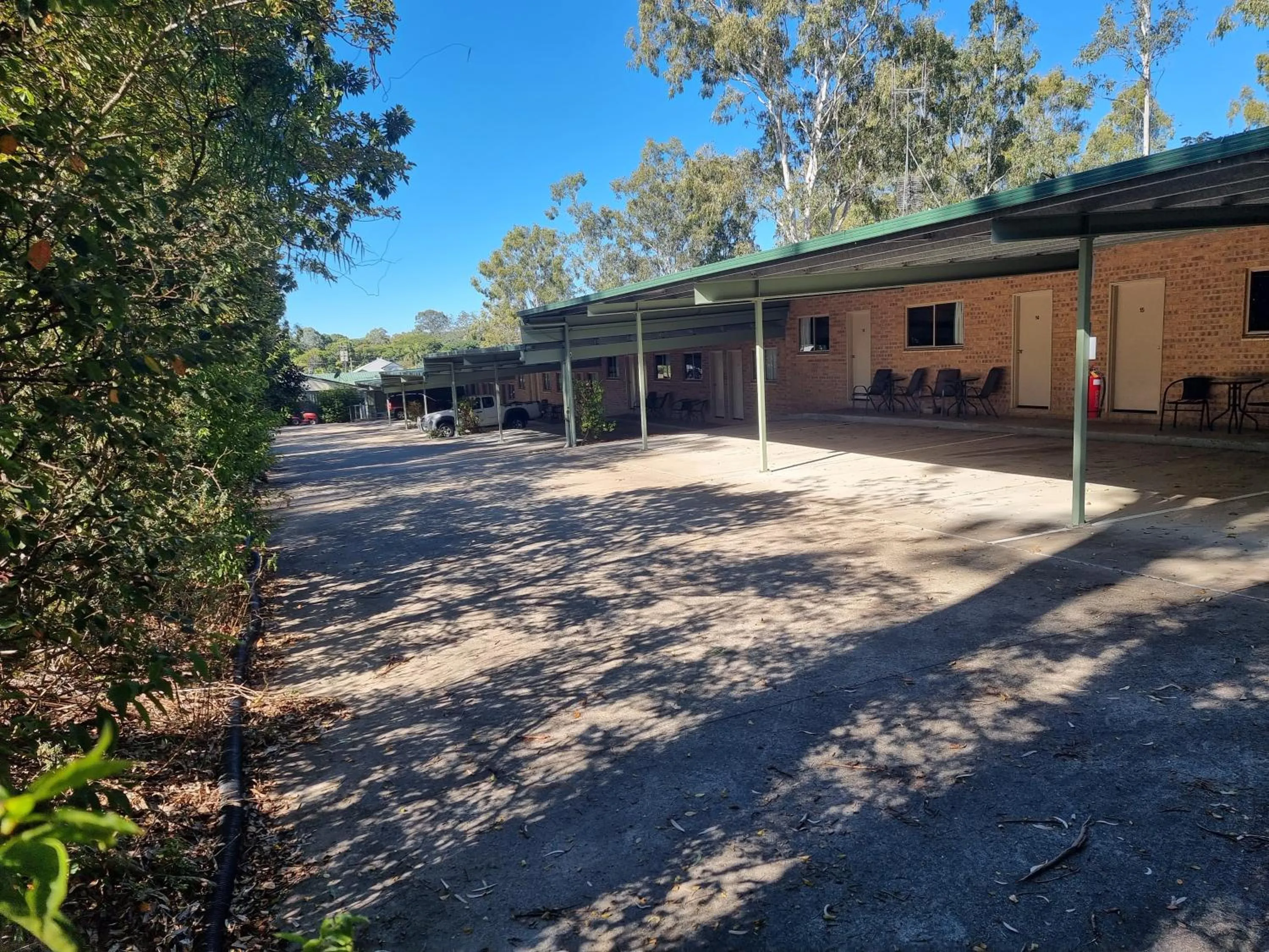 Twin Room in Tiaro Motor Inn