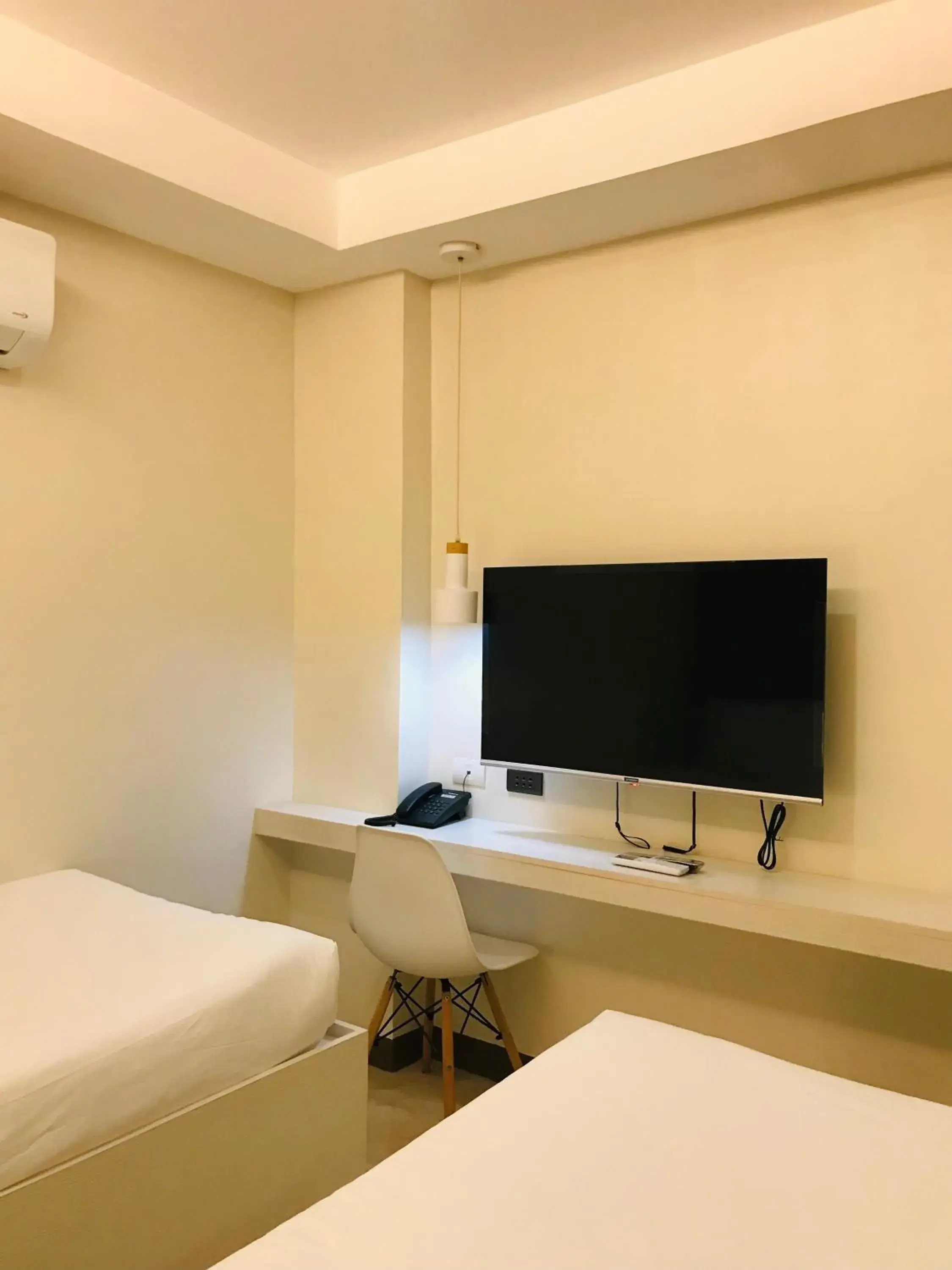 Twin Room in Oyster Plaza Hotel Twin Room in Oyster Plaza Hotel