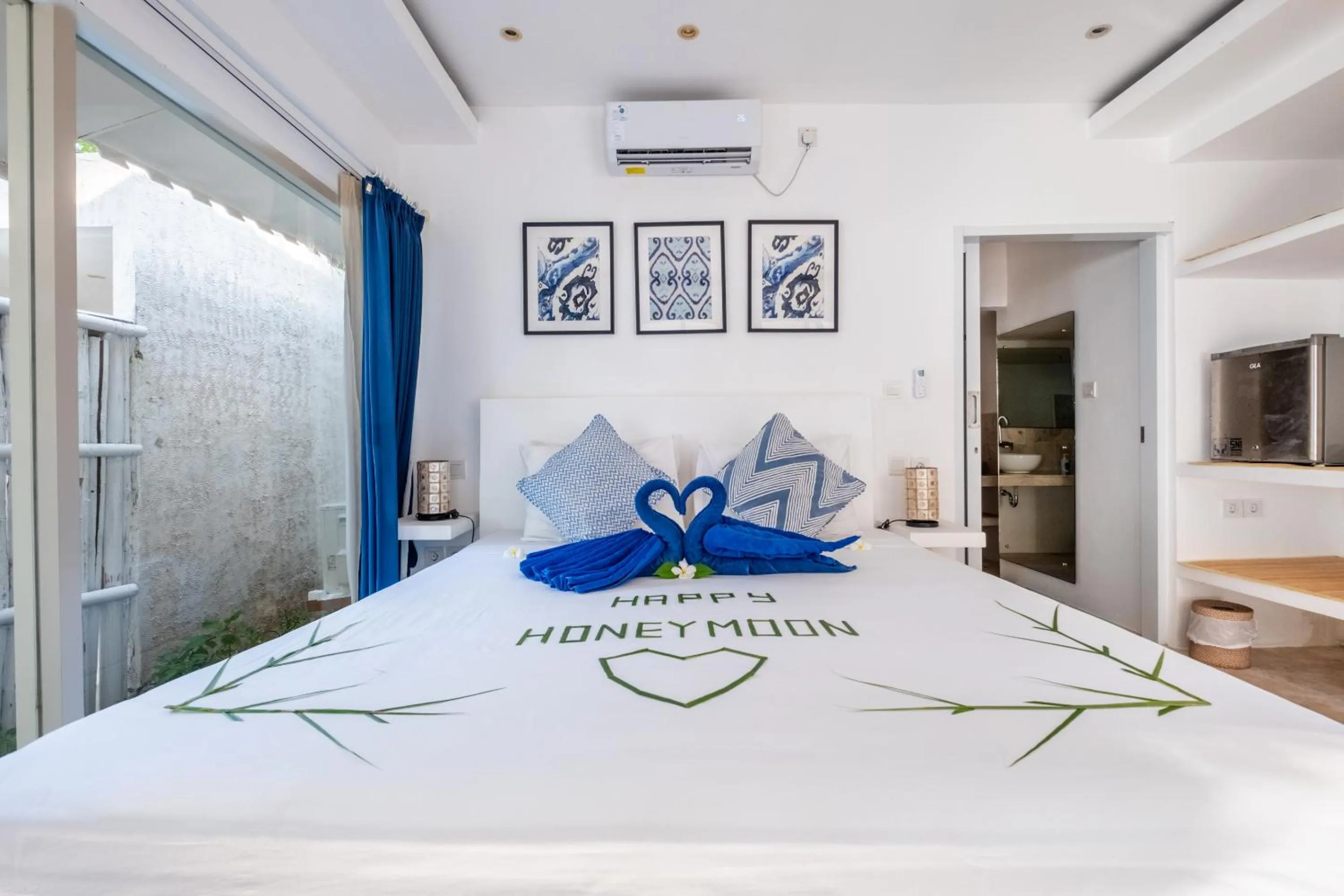 Photo of the whole room, Bed in Seri Resort Gili Meno - Adults Only