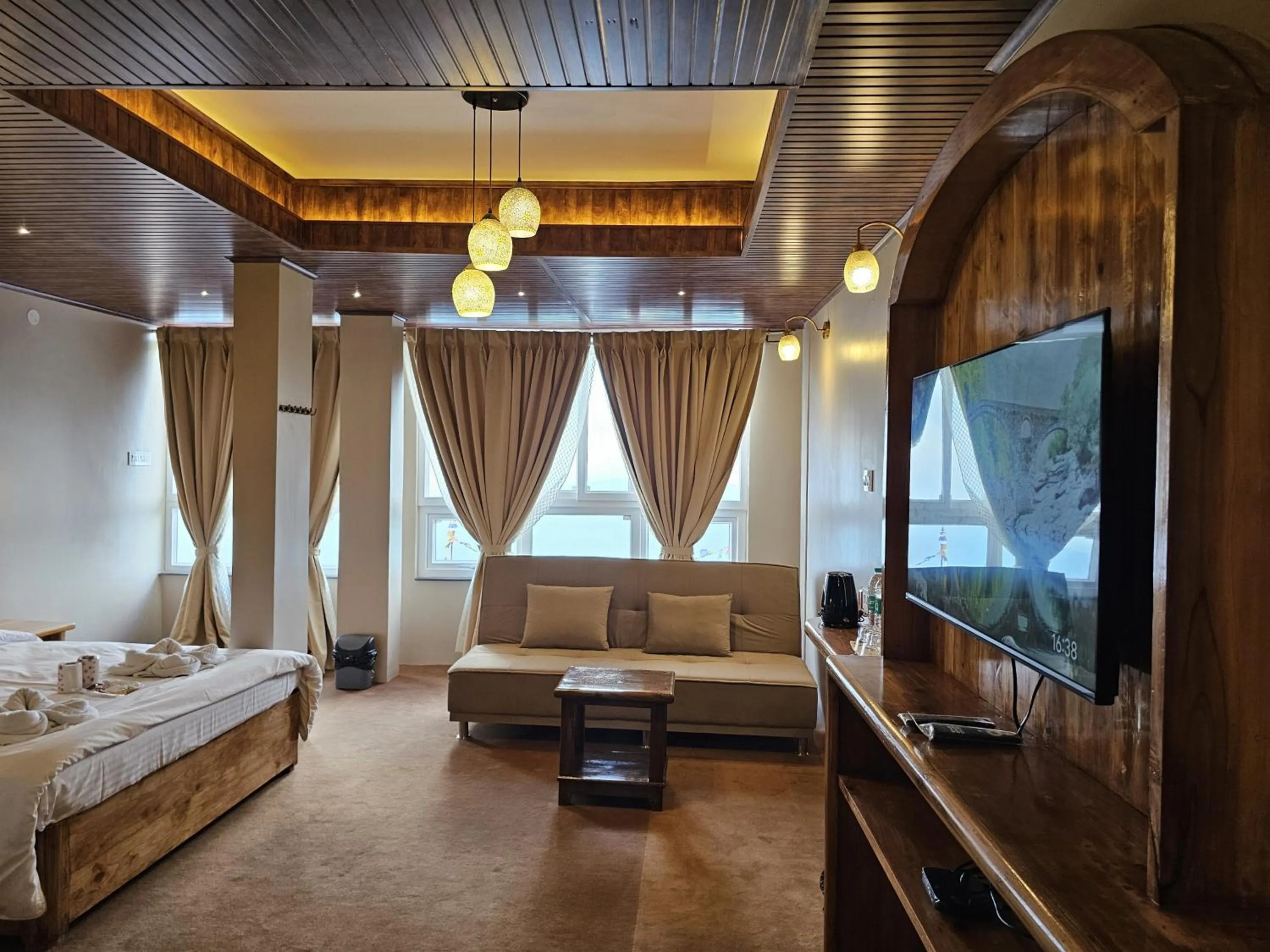 Seating area in Hotel Golden Orchid