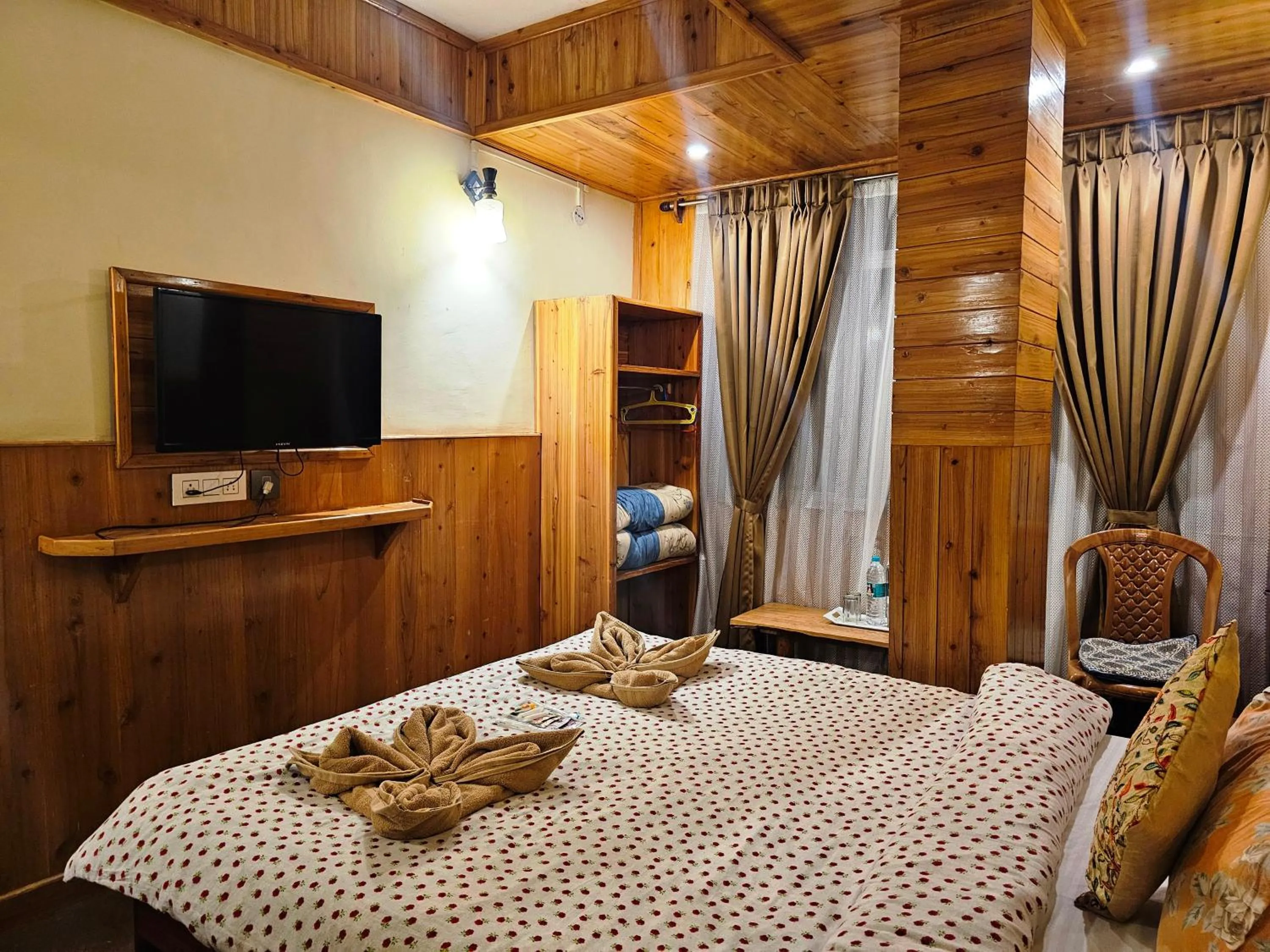 Bedroom in Hotel Golden Orchid