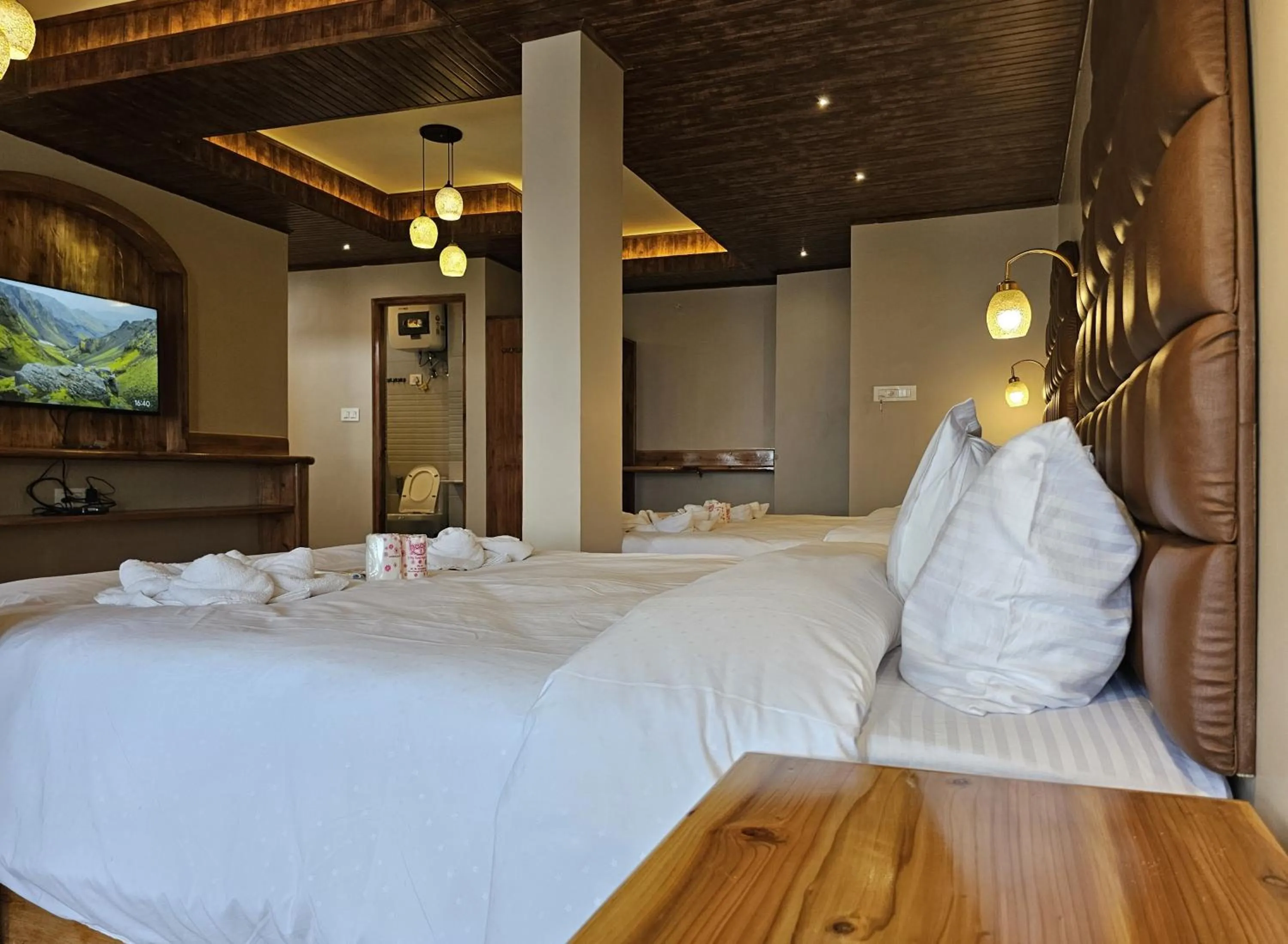 Photo of the whole room in Hotel Golden Orchid