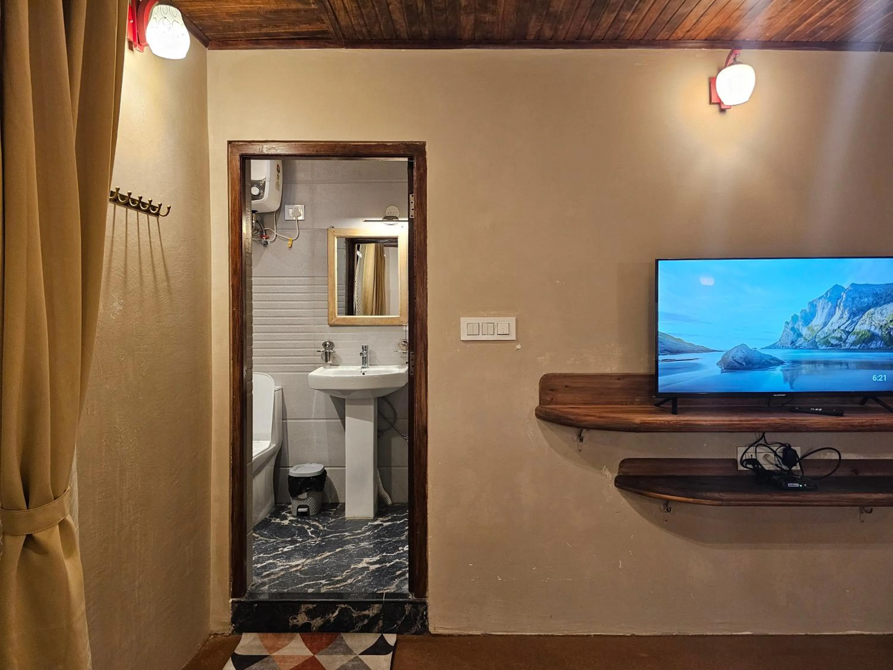 Bedroom in Hotel Golden Orchid