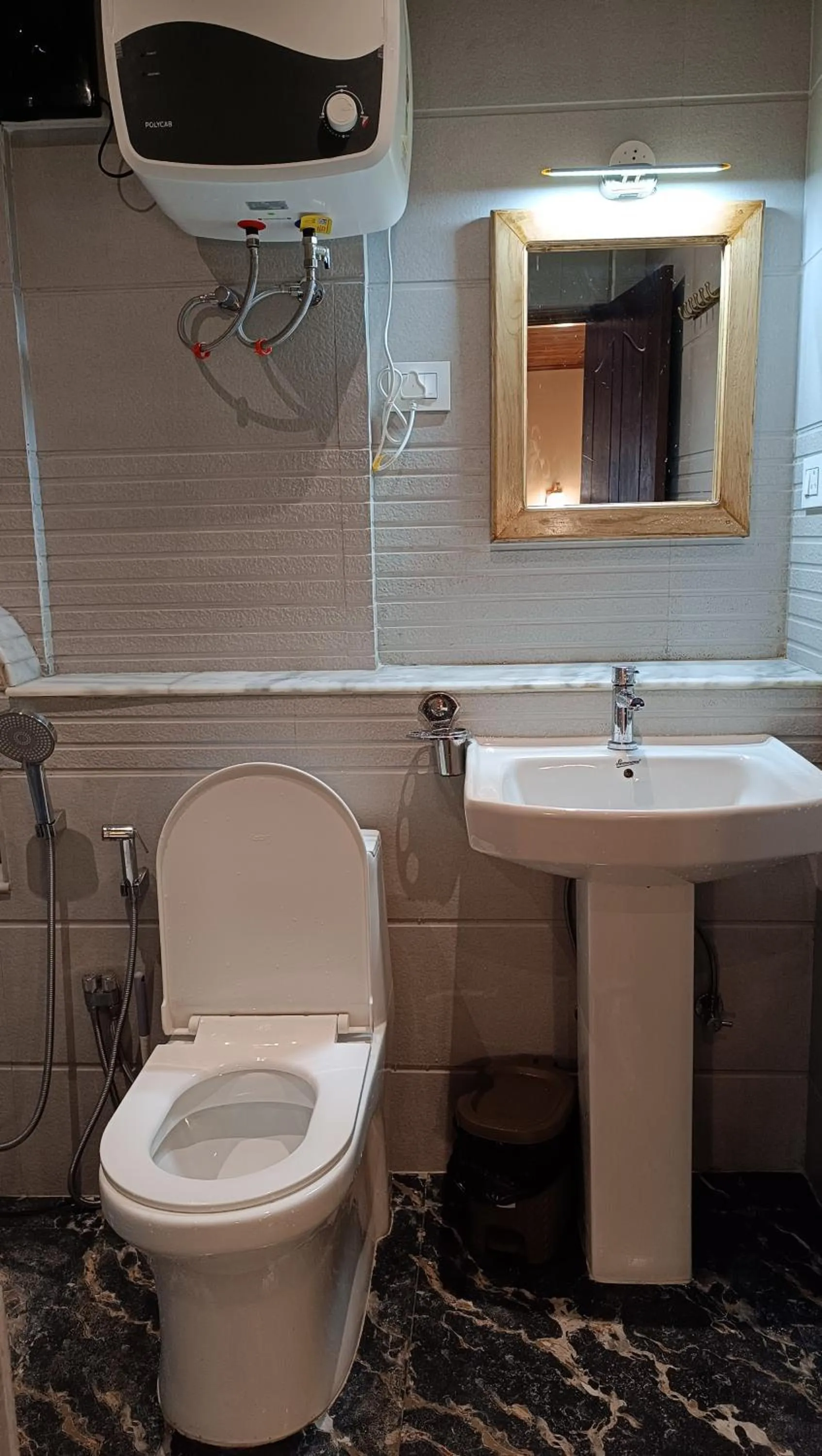 Bathroom in Hotel Golden Orchid