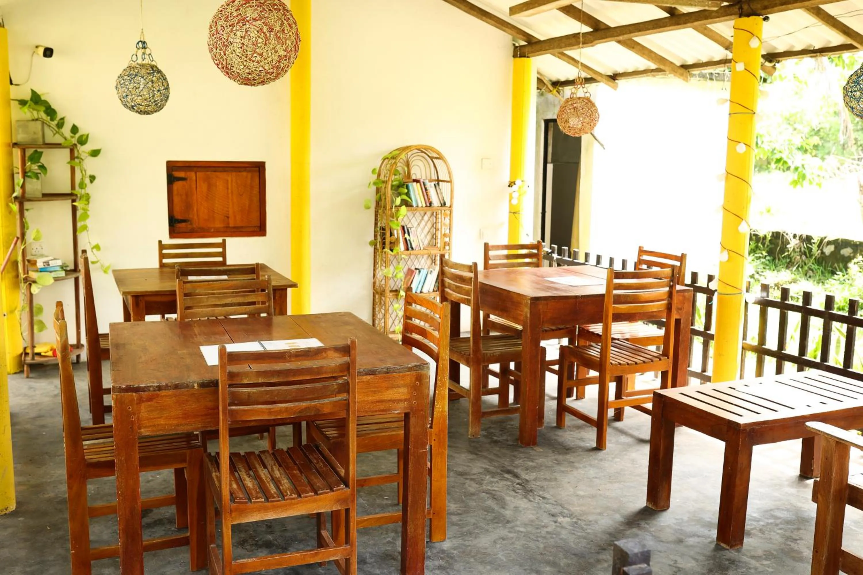 Restaurant/places to eat in Beach Lagoon Guesthouse