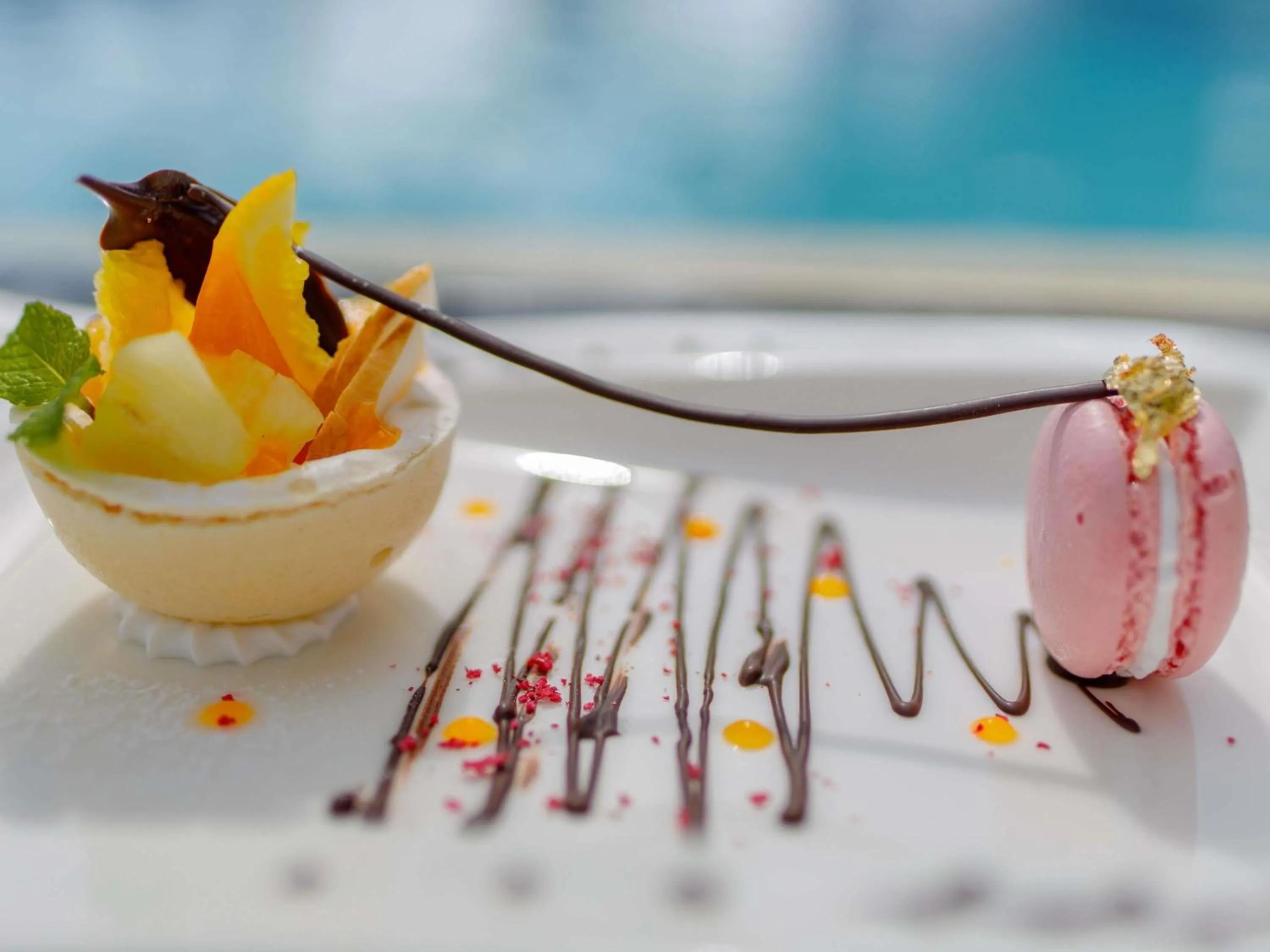 Restaurant/places to eat in Mantis Soanambo Hotel And Spa