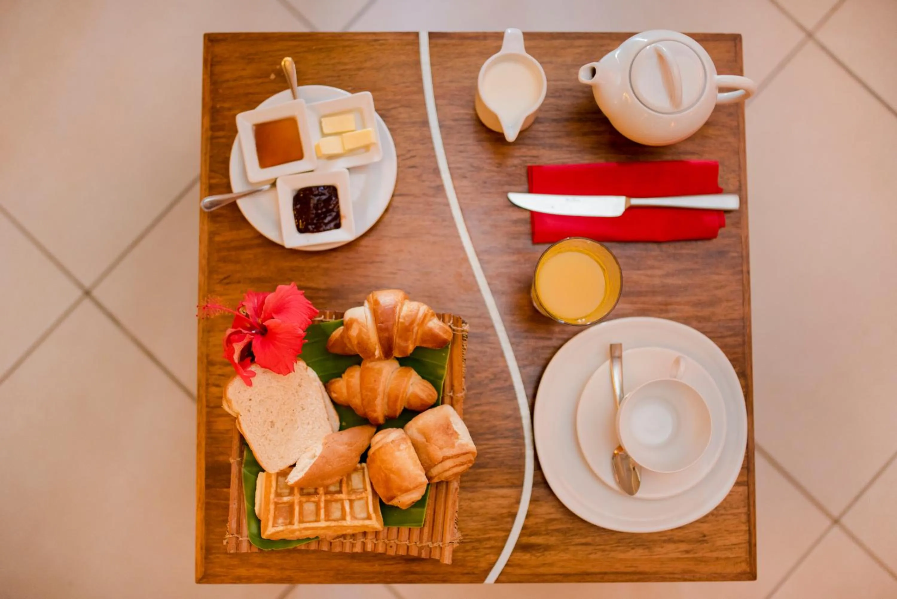 Food and drinks in Mantis Soanambo Hotel And Spa