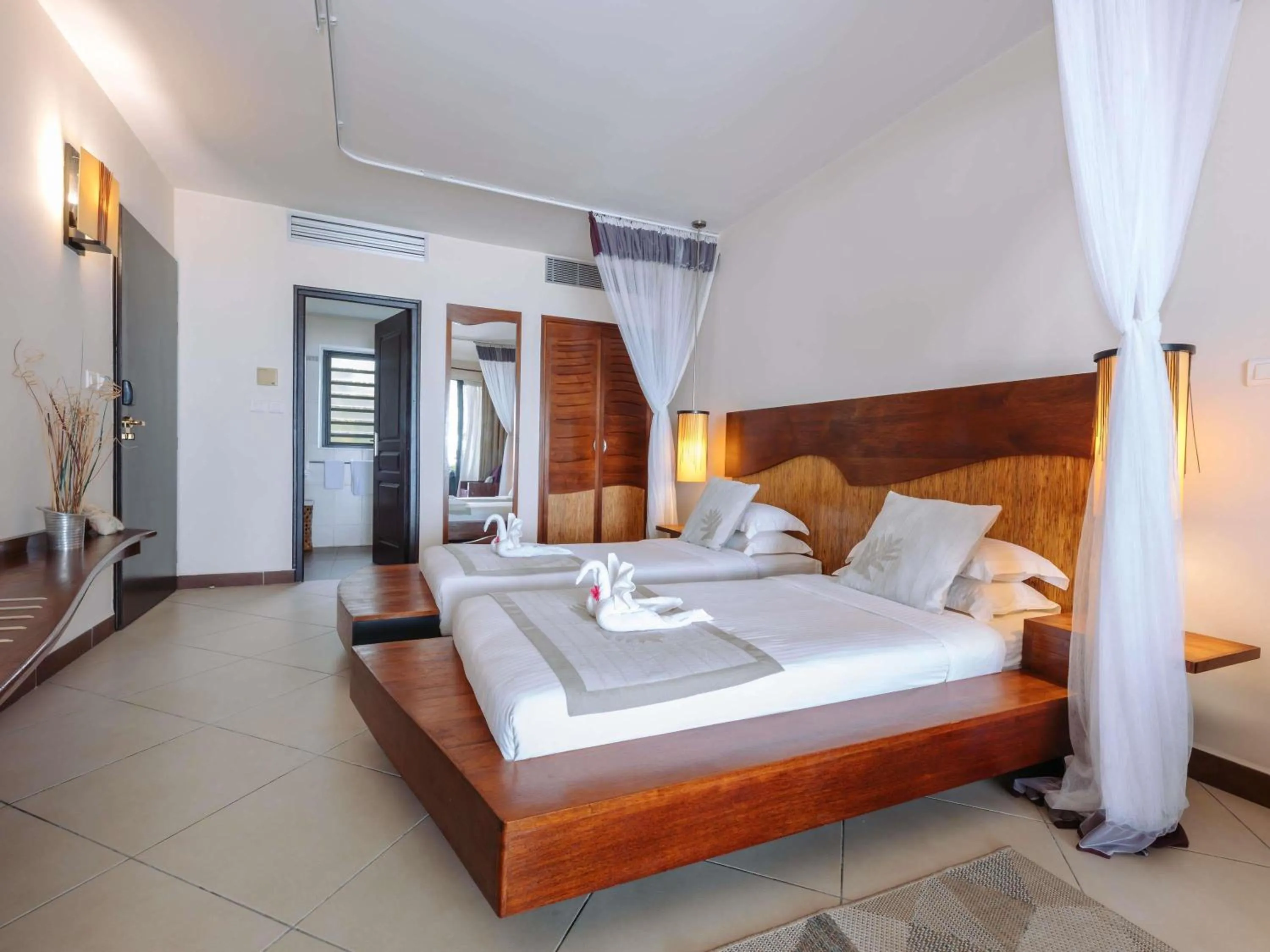 Bedroom, Bed in Mantis Soanambo Hotel And Spa