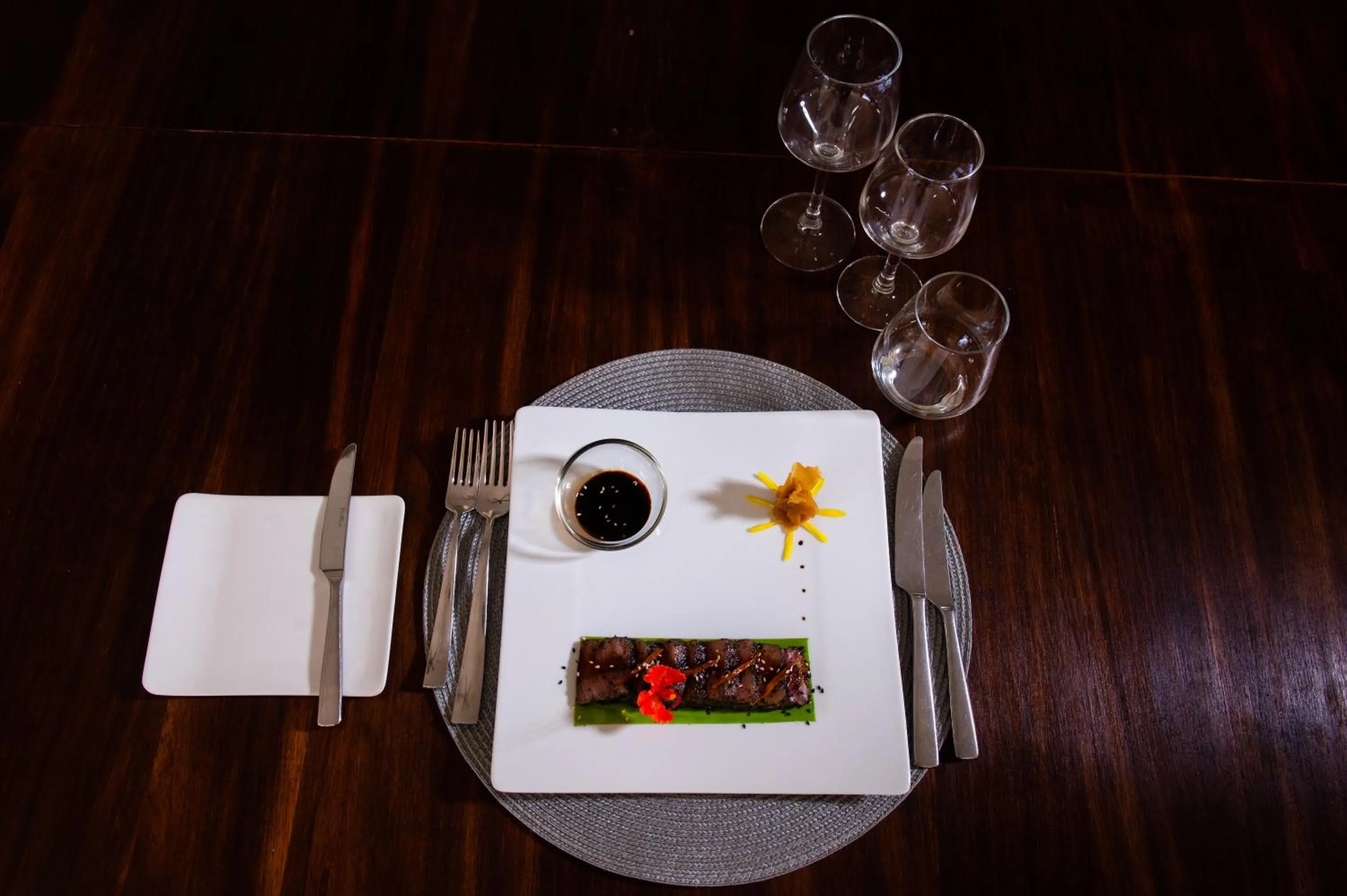 Restaurant/places to eat in Mantis Soanambo Hotel And Spa