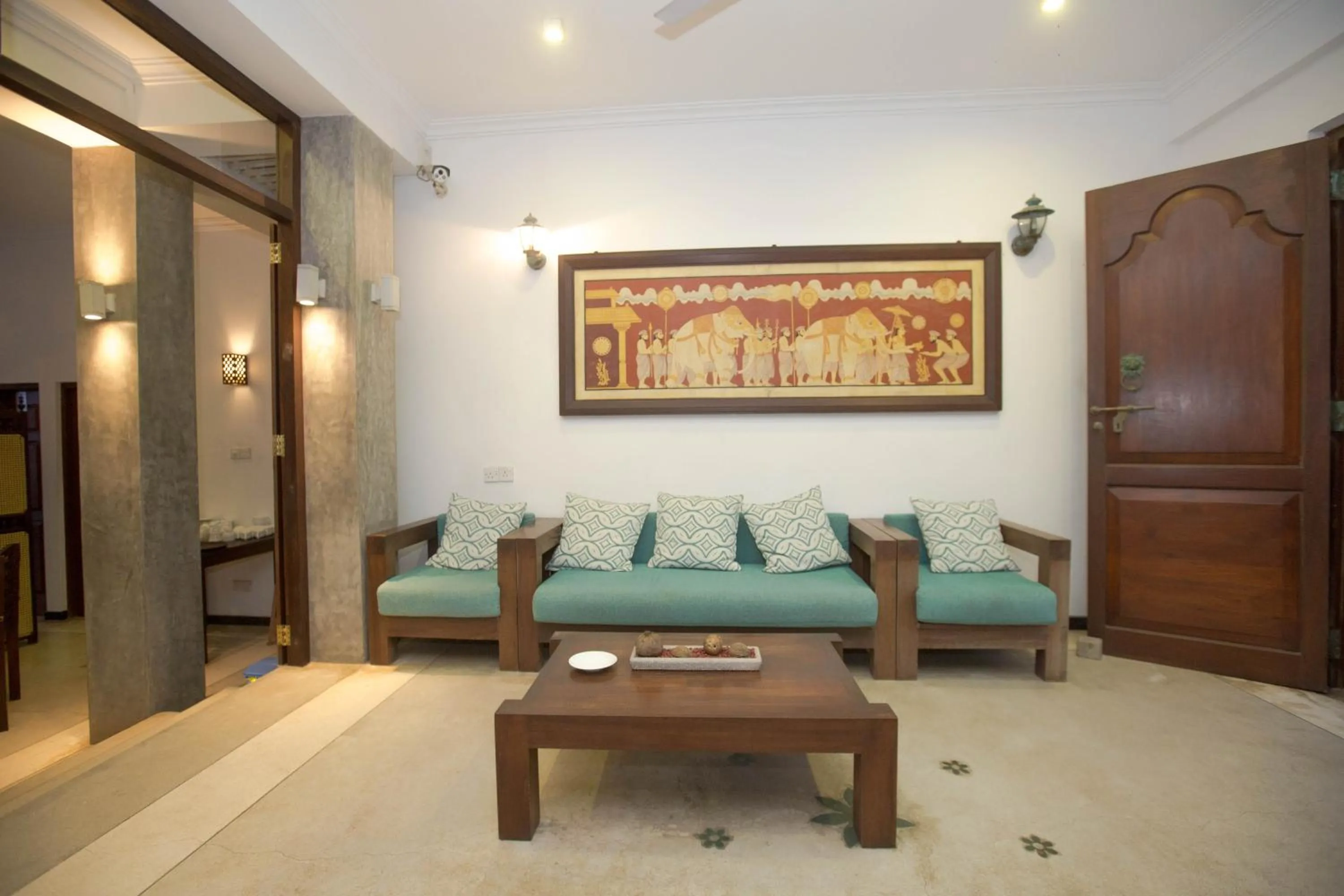 Restaurant/places to eat in Sea World Boutique Hotel