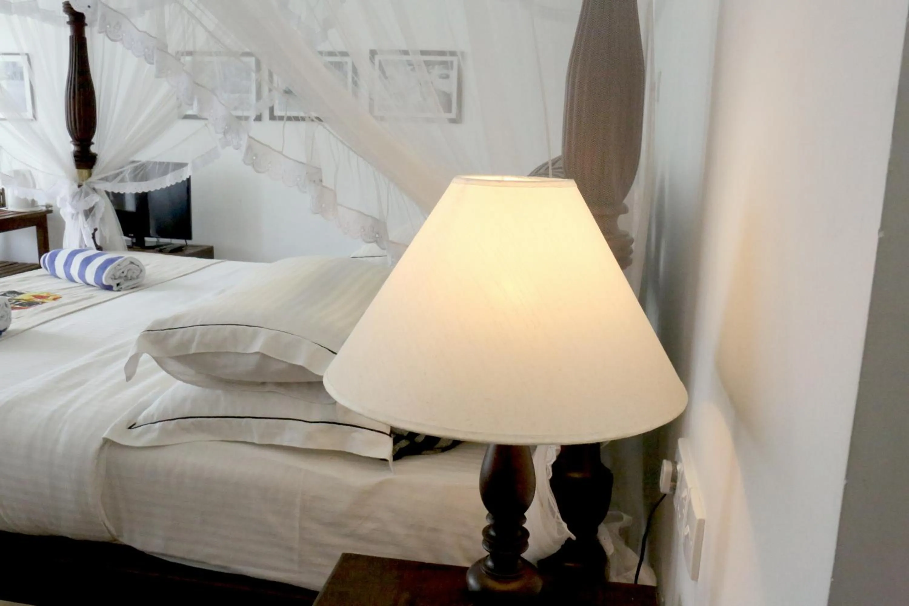 Spring, Bed in Sea World Boutique Hotel