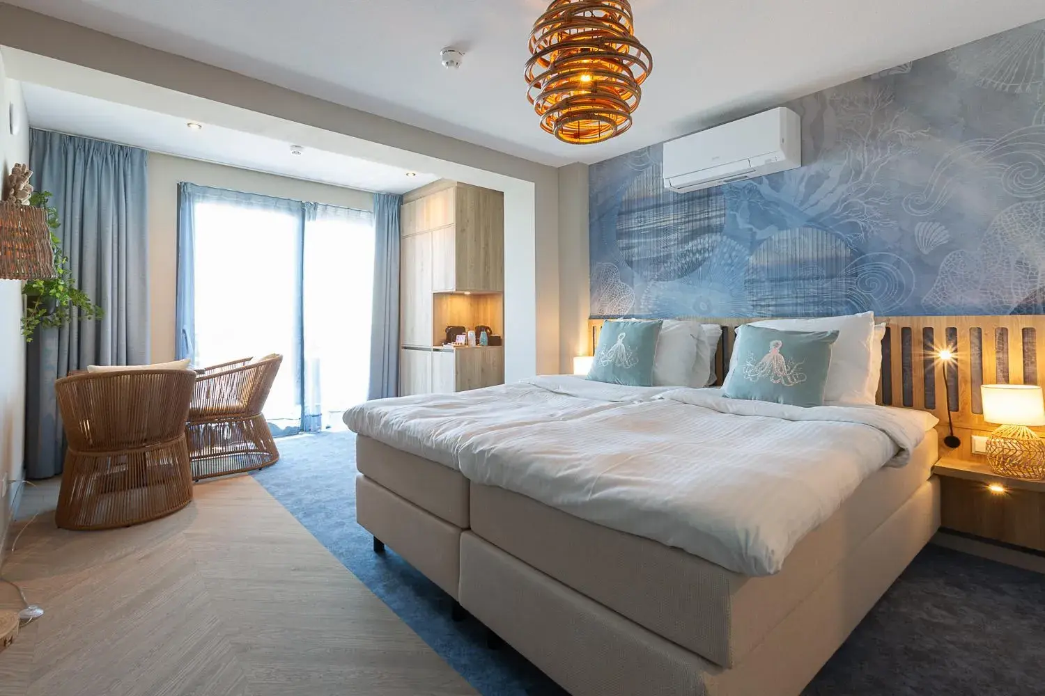 Twin Room with sea view, terrace and wheelchair accessible in Beachfront Boutiquehotel Twin Room with sea view, terrace and wheelchair accessible in Beachfront Boutiquehotel